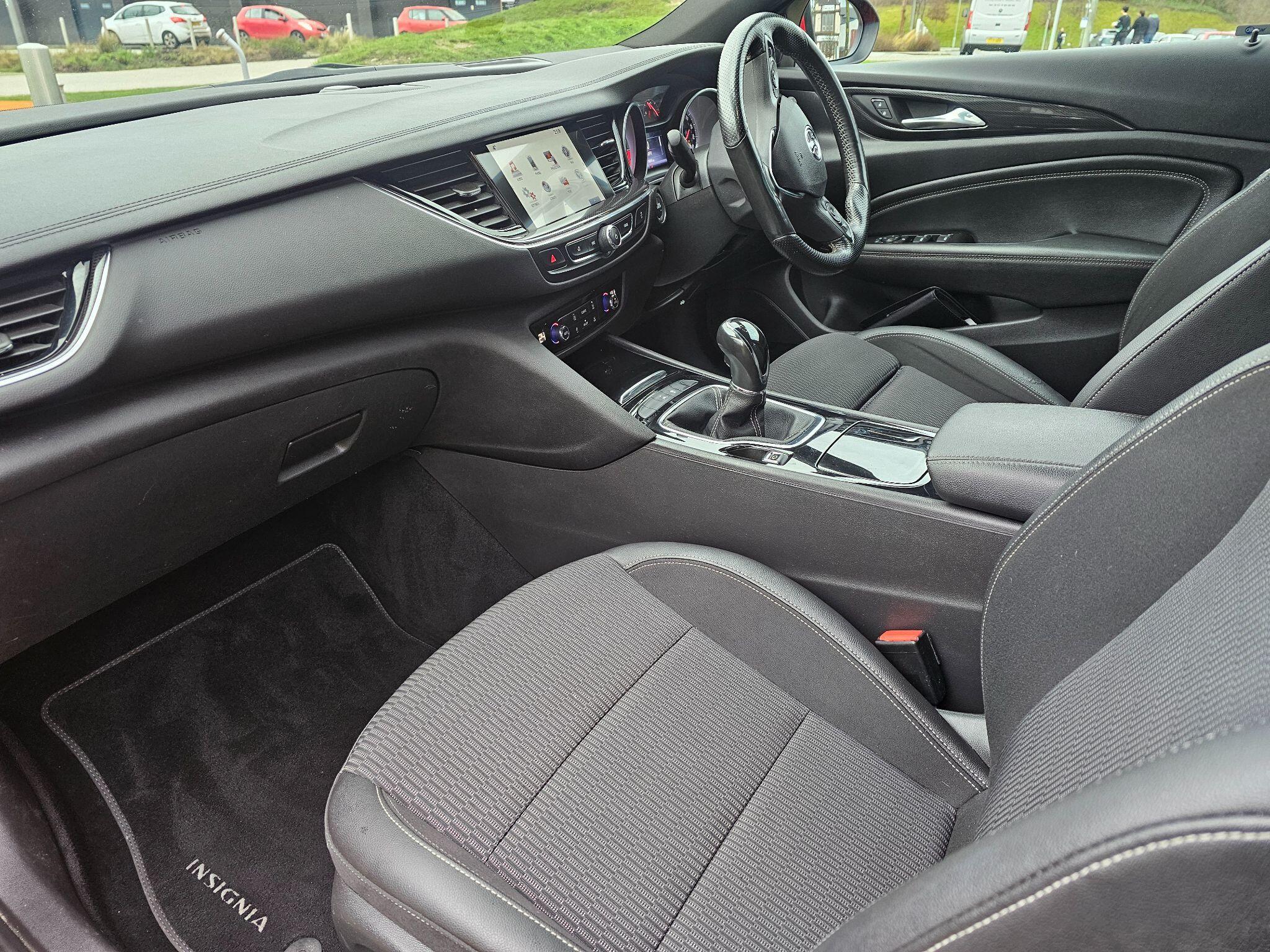 Vauxhall Insignia - Image 24