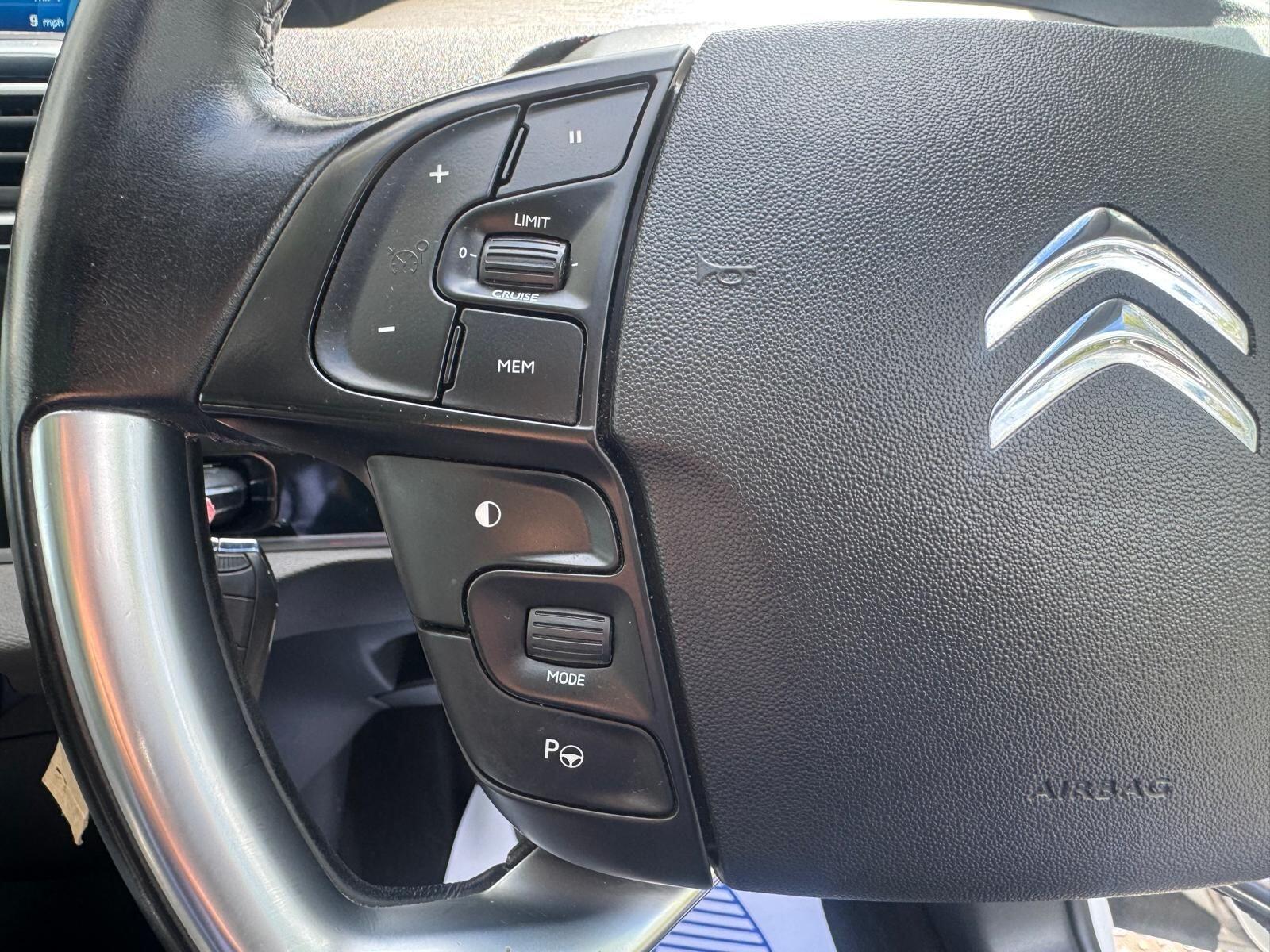 Citroen C4 Picasso - Image 28