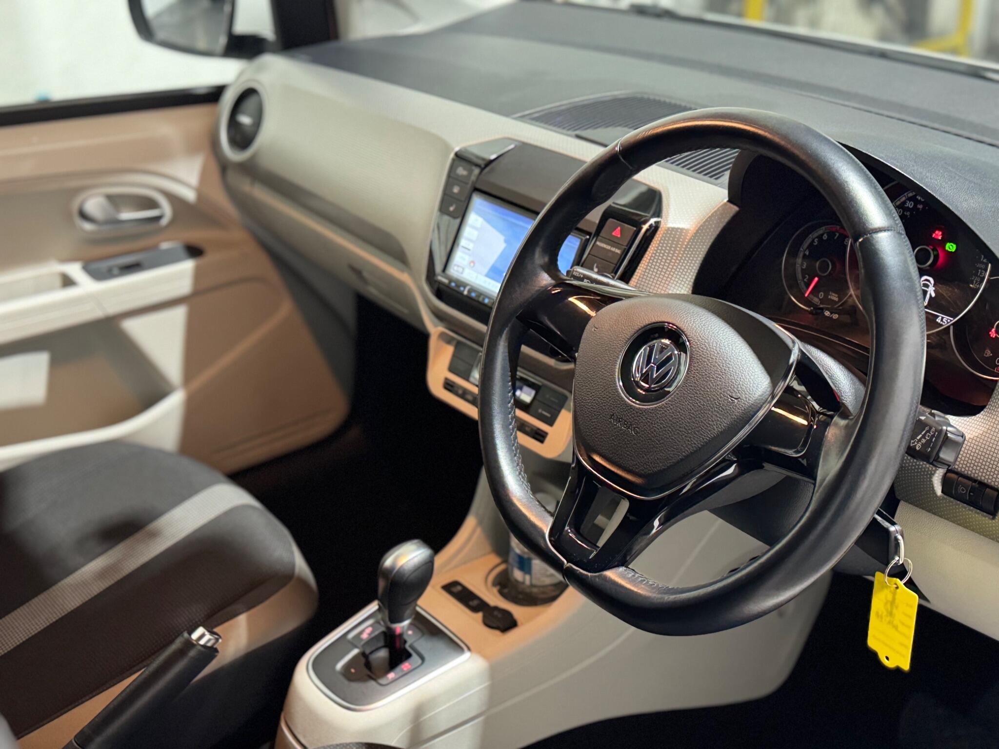 Volkswagen up! - Image 36