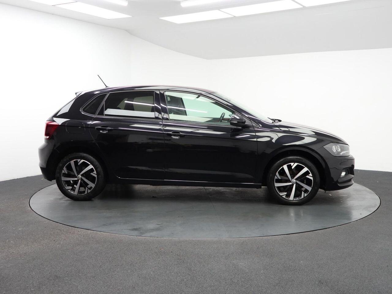 Volkswagen Polo - Image 14