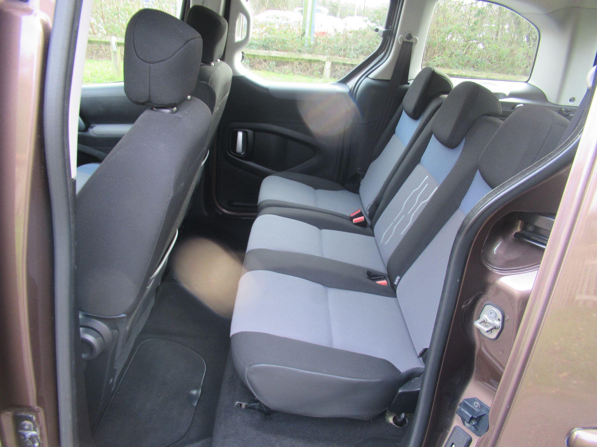 Peugeot Partner Tepee - Image 16