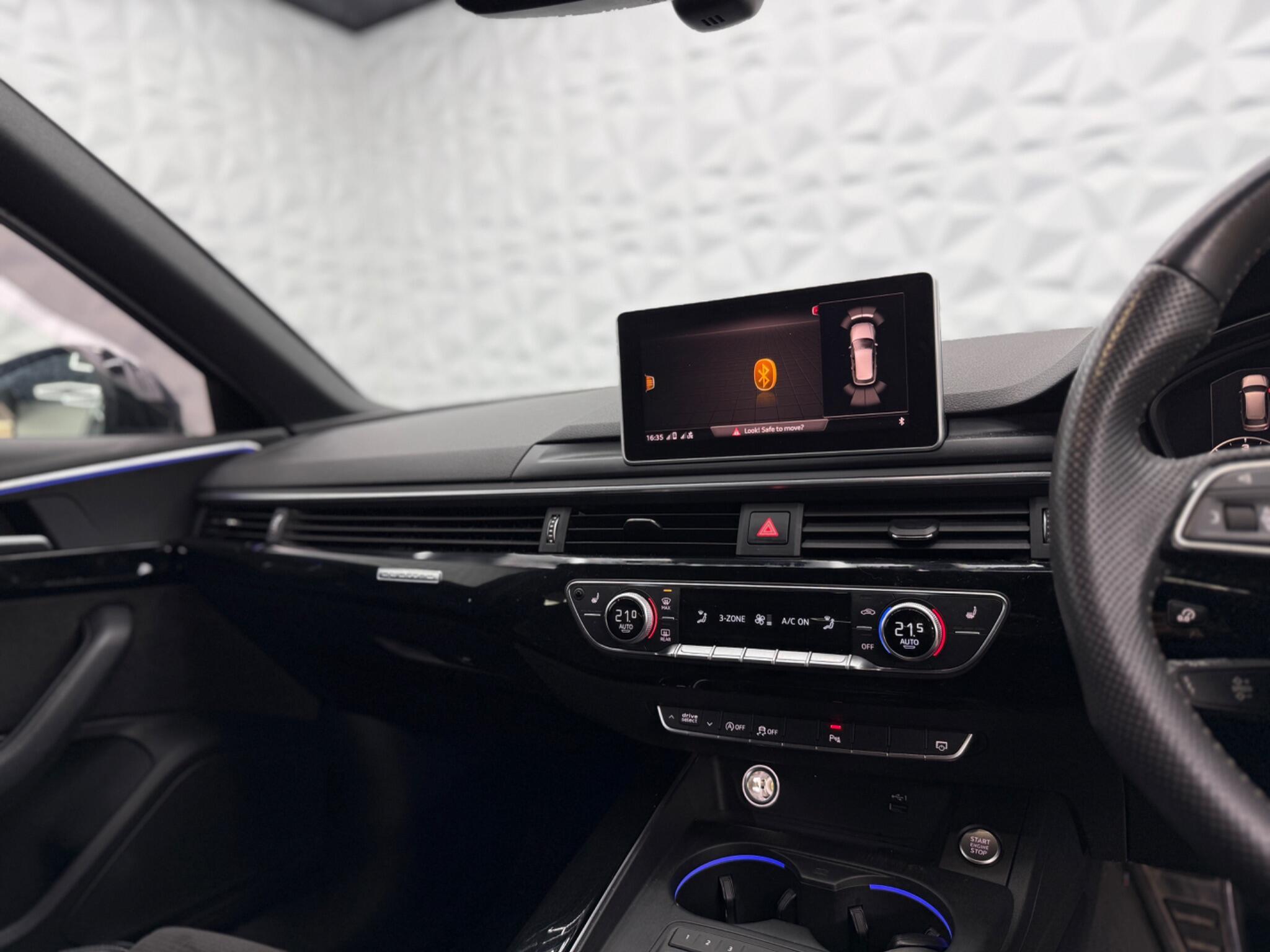 Audi A4 Avant - Image 35