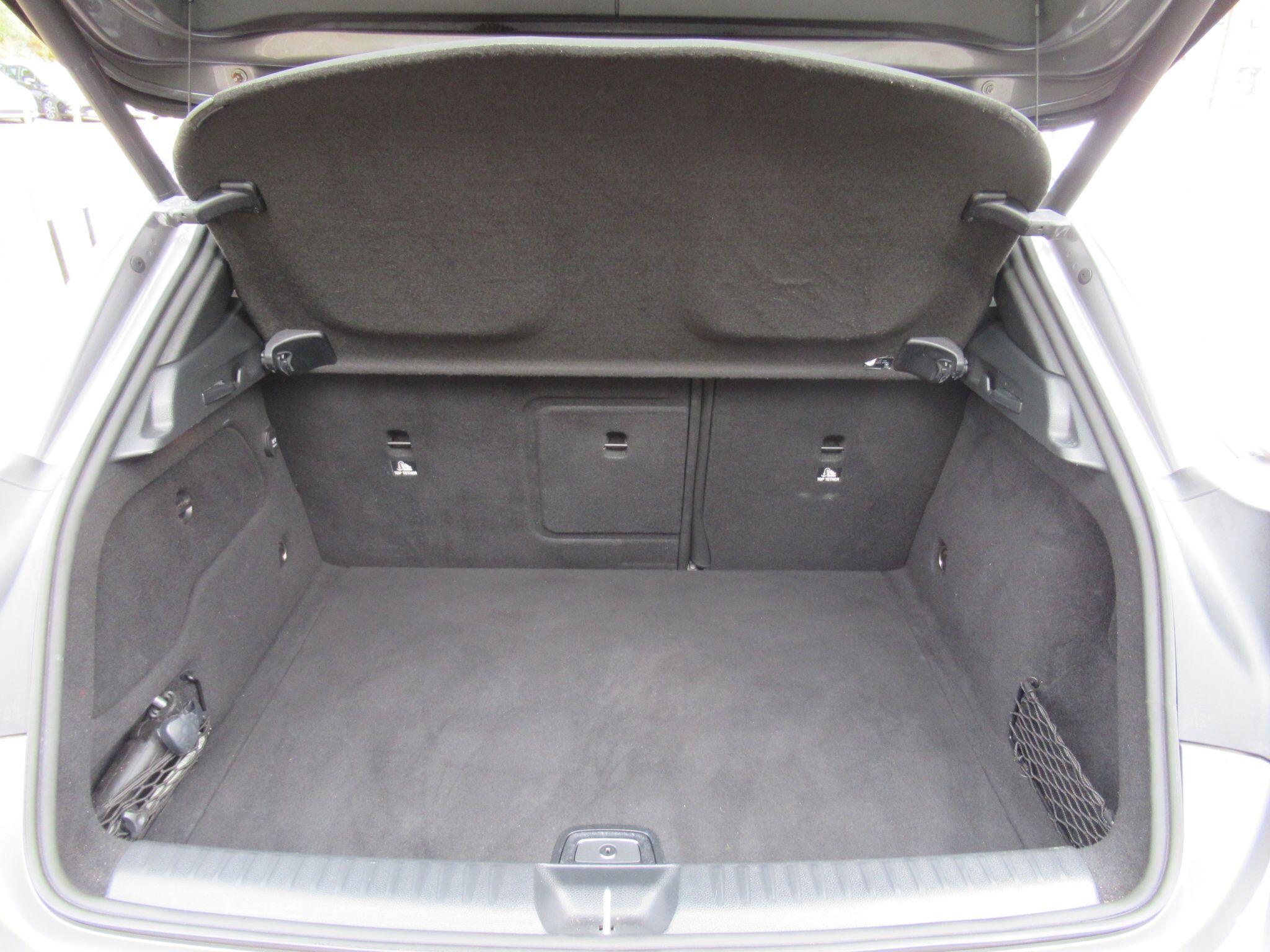 Mercedes GLA - Image 16