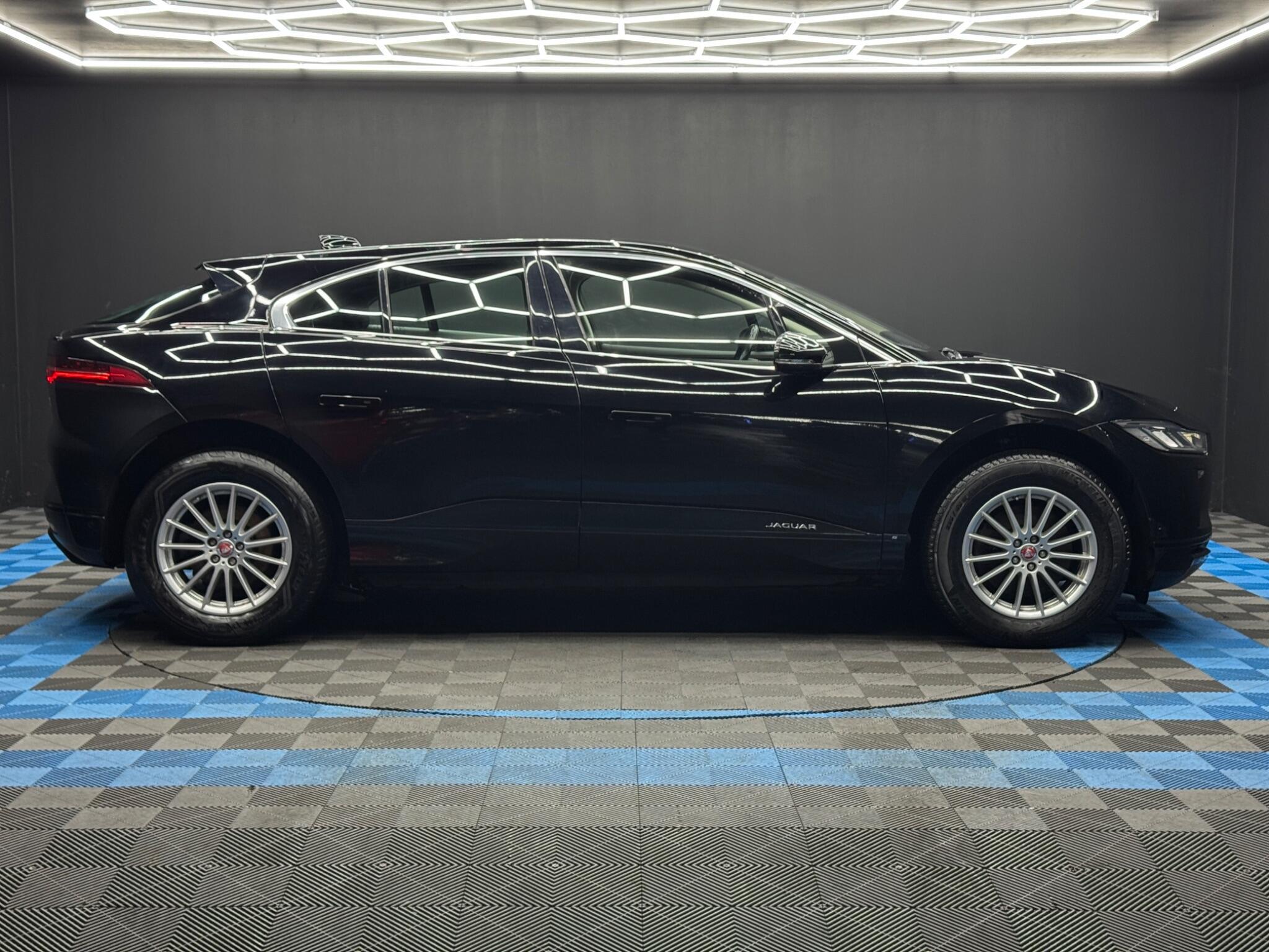 Jaguar I-Pace - Image 6