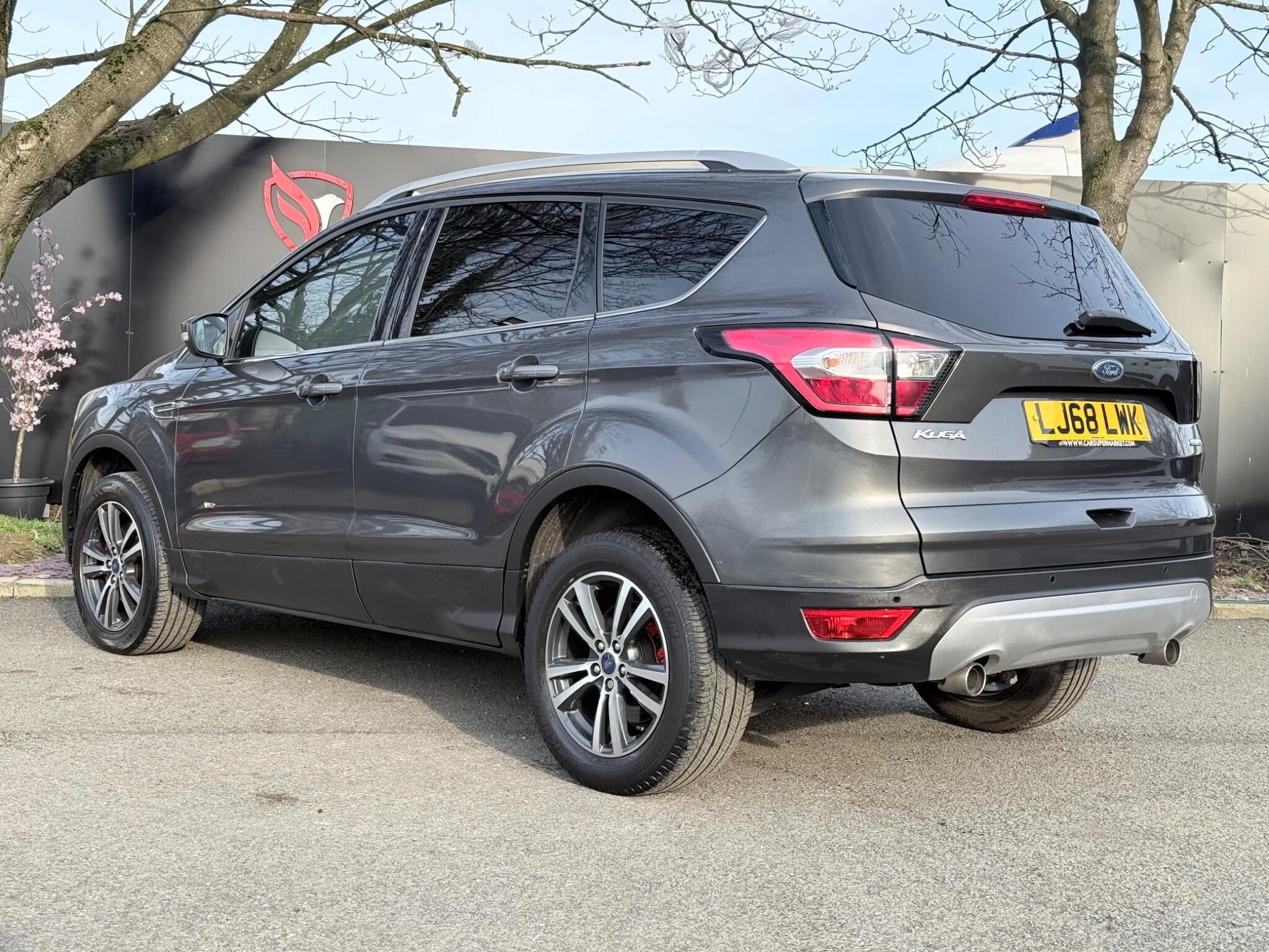 Ford Kuga - Image 18