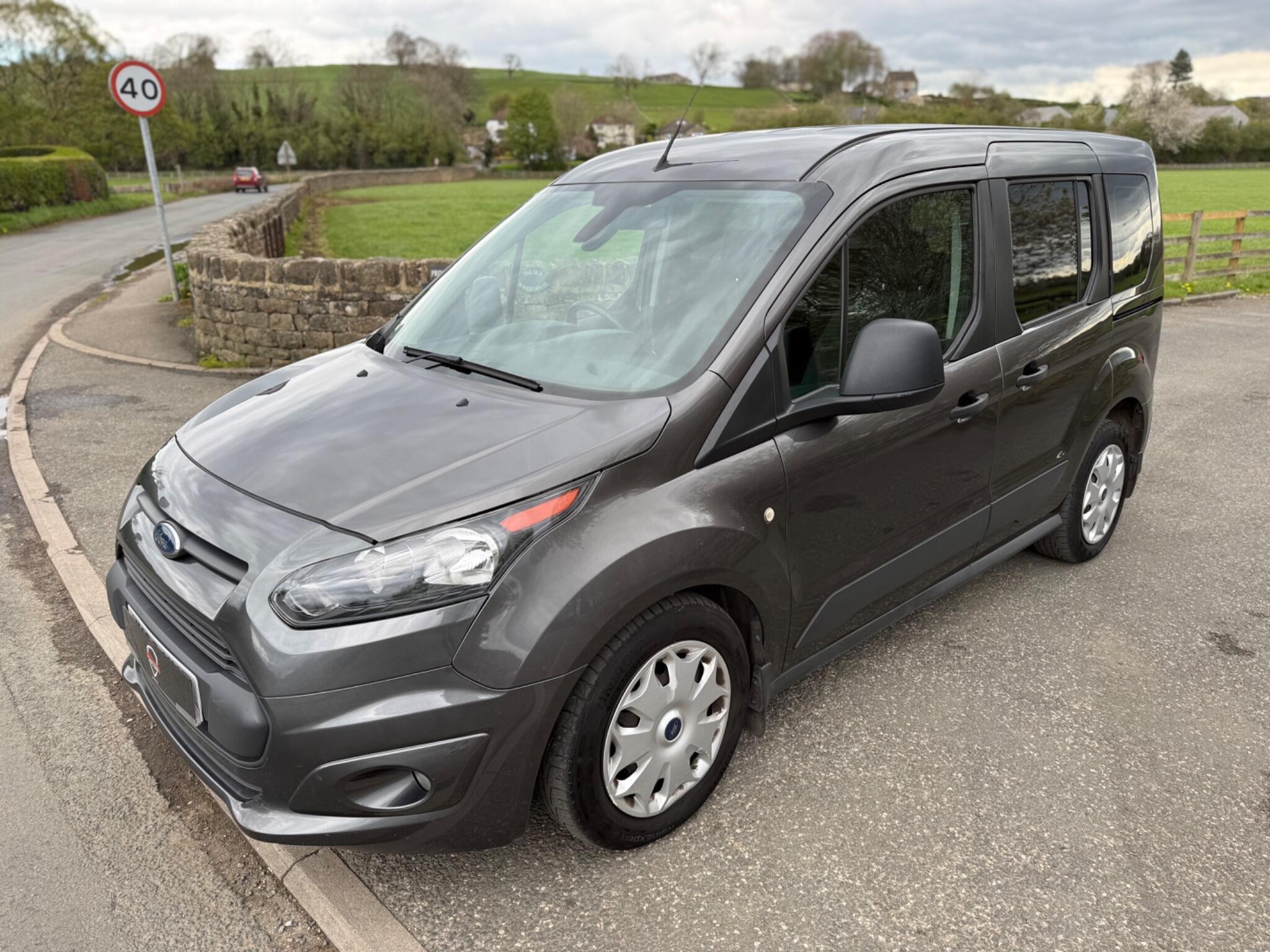 Ford Tourneo Connect - Image 6