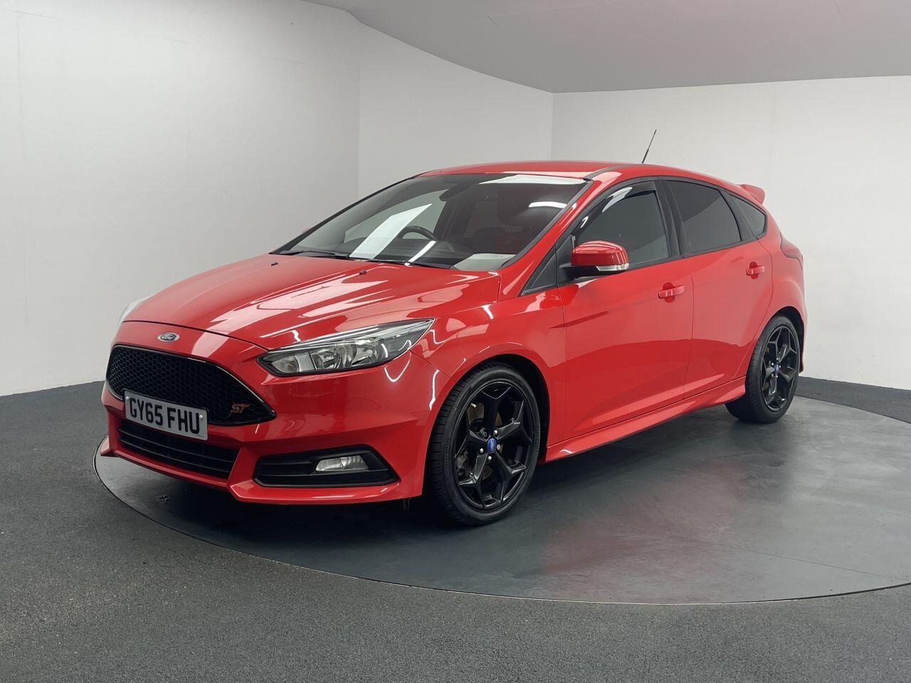 Ford Focus - Image 15