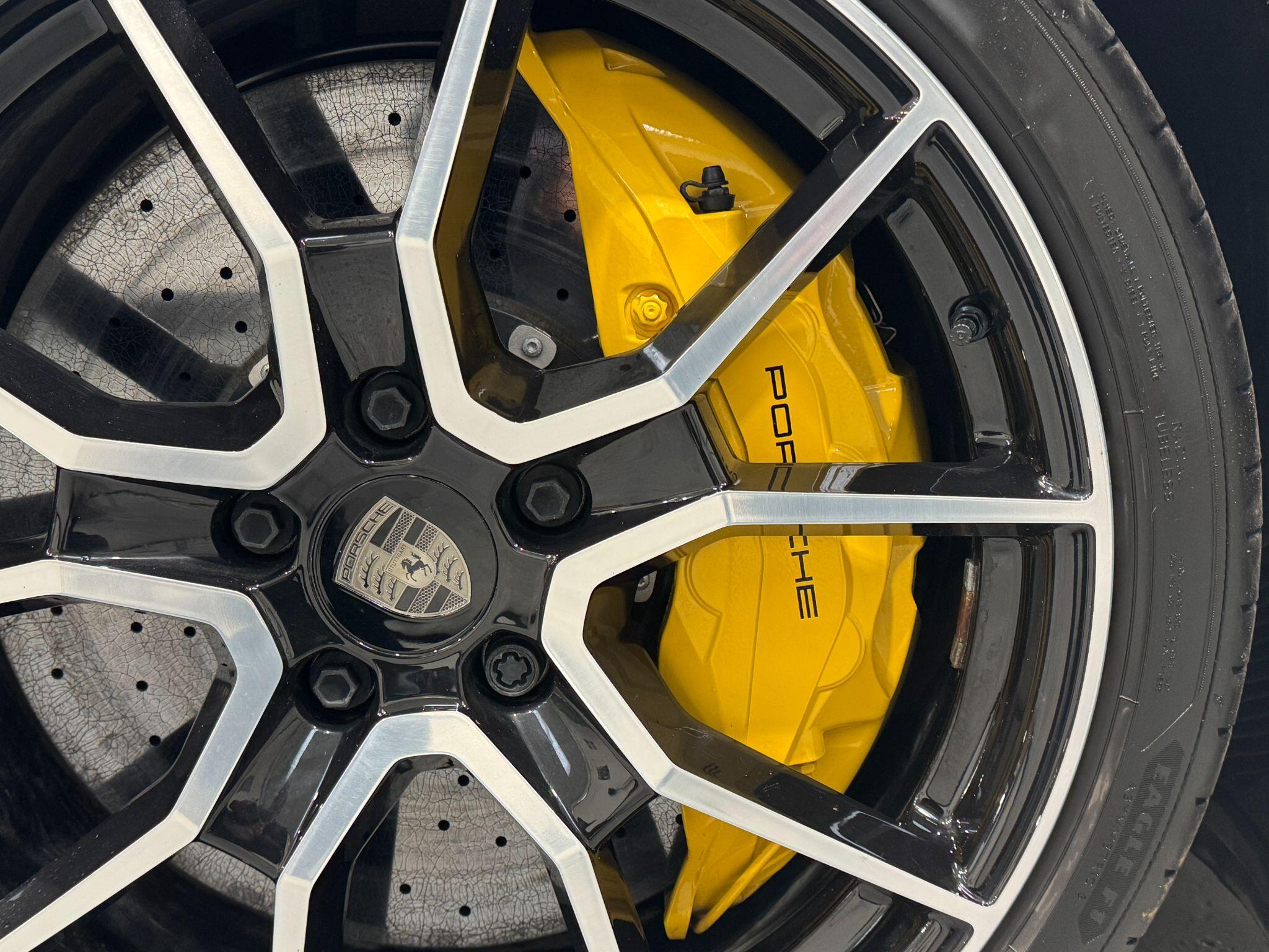 Porsche Taycan - Image 84