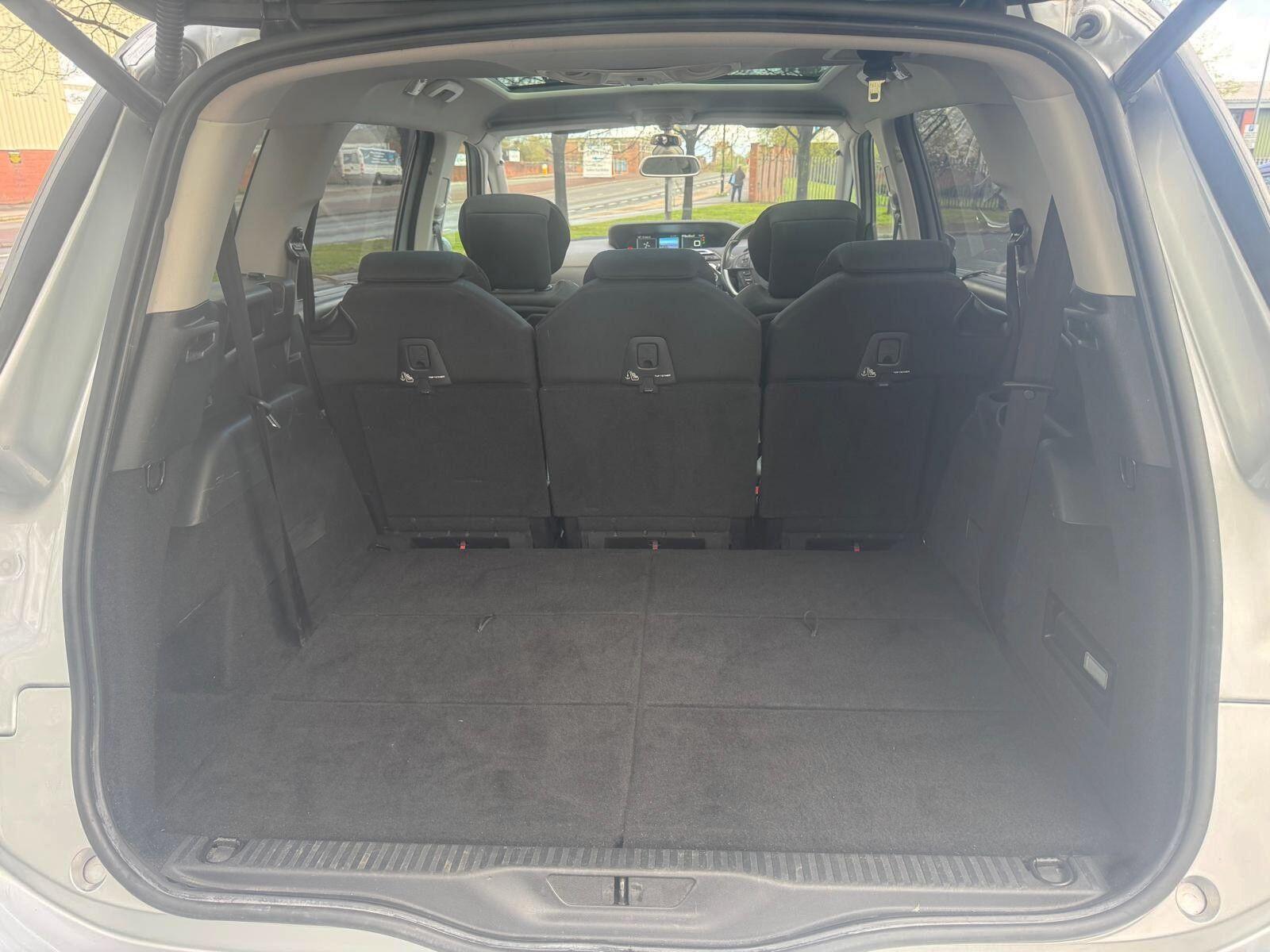 Citroen Grand C4 Picasso - Image 44