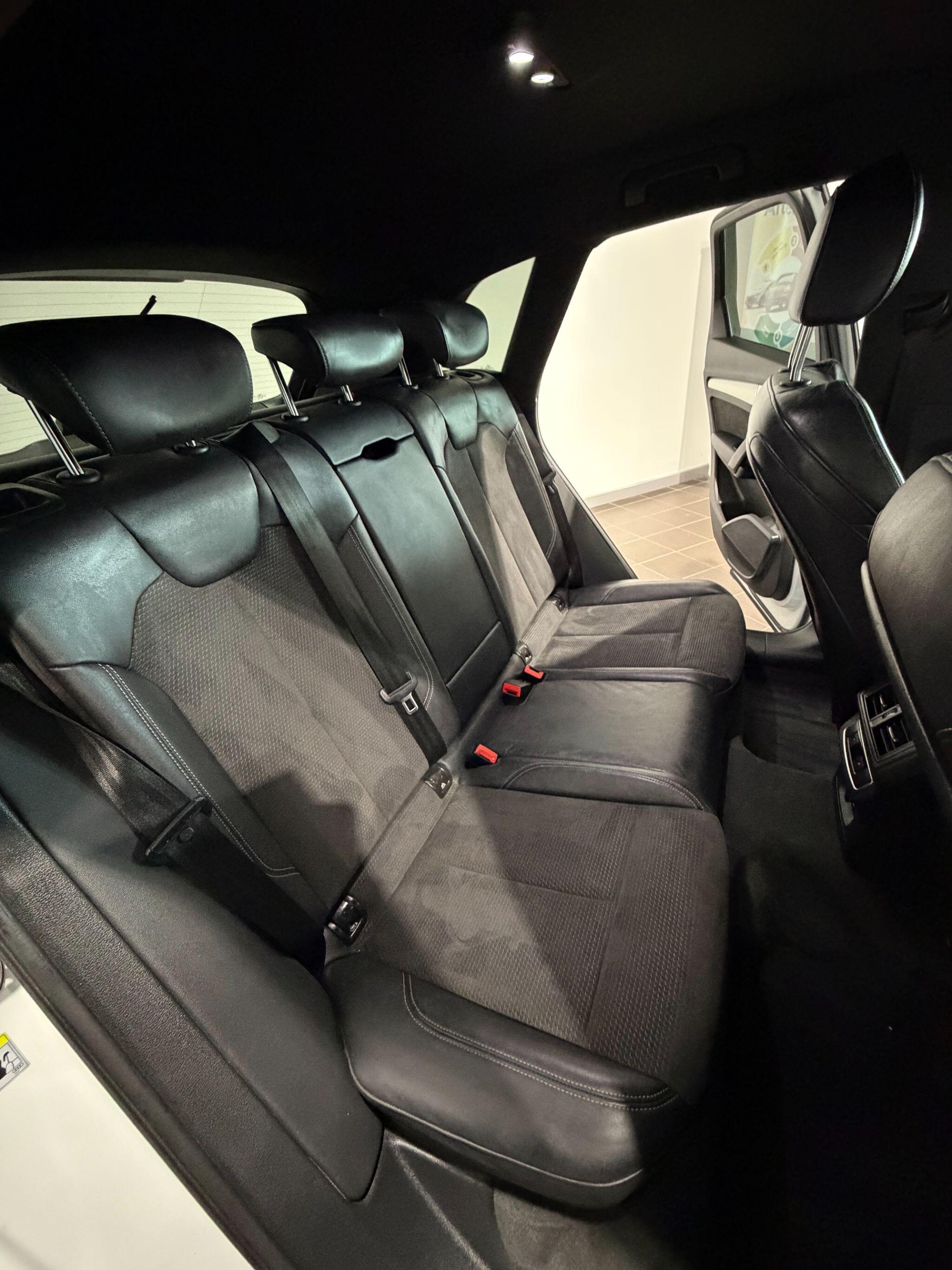 Audi Q5 - Image 13