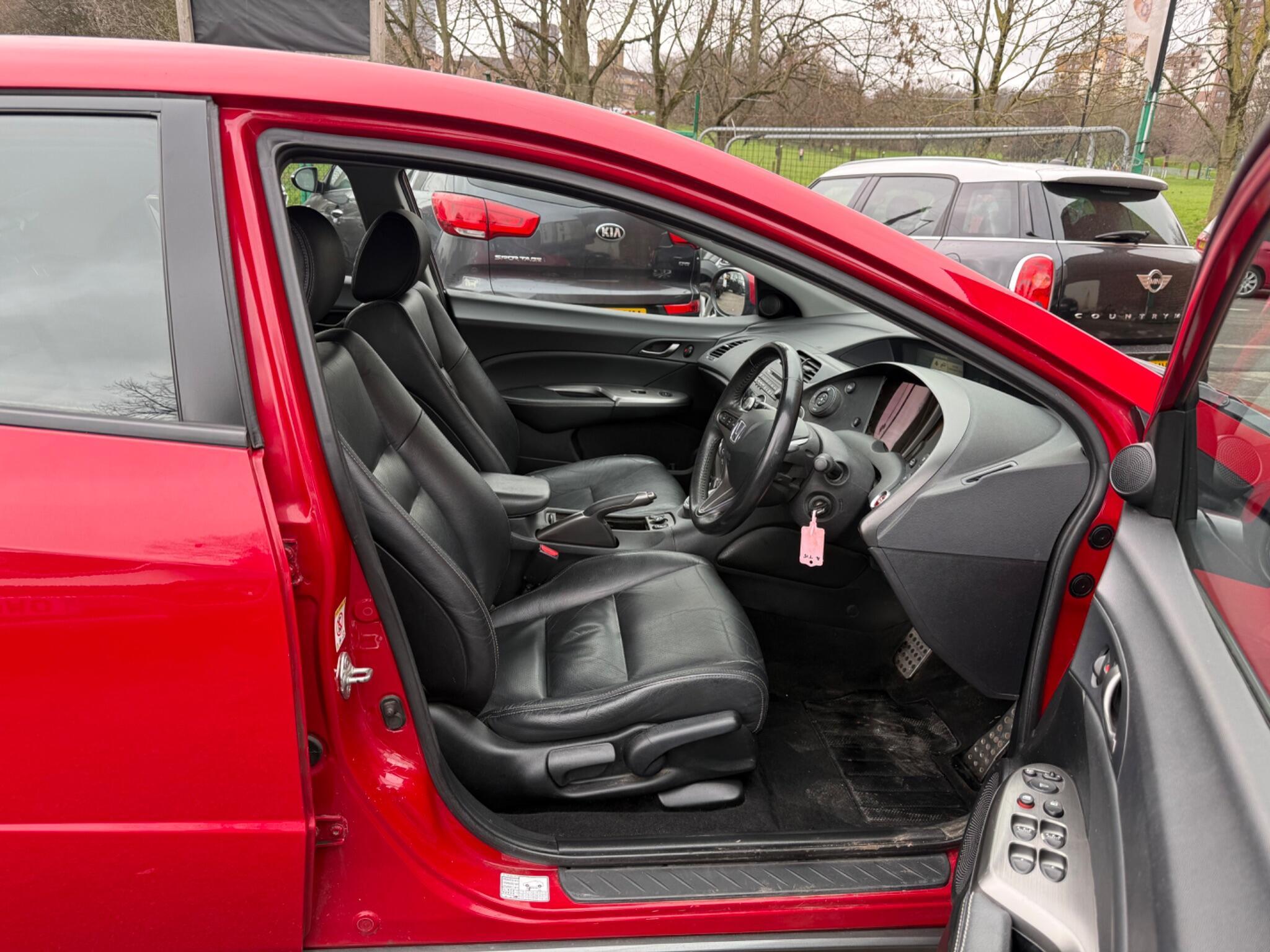 Honda Civic - Image 21