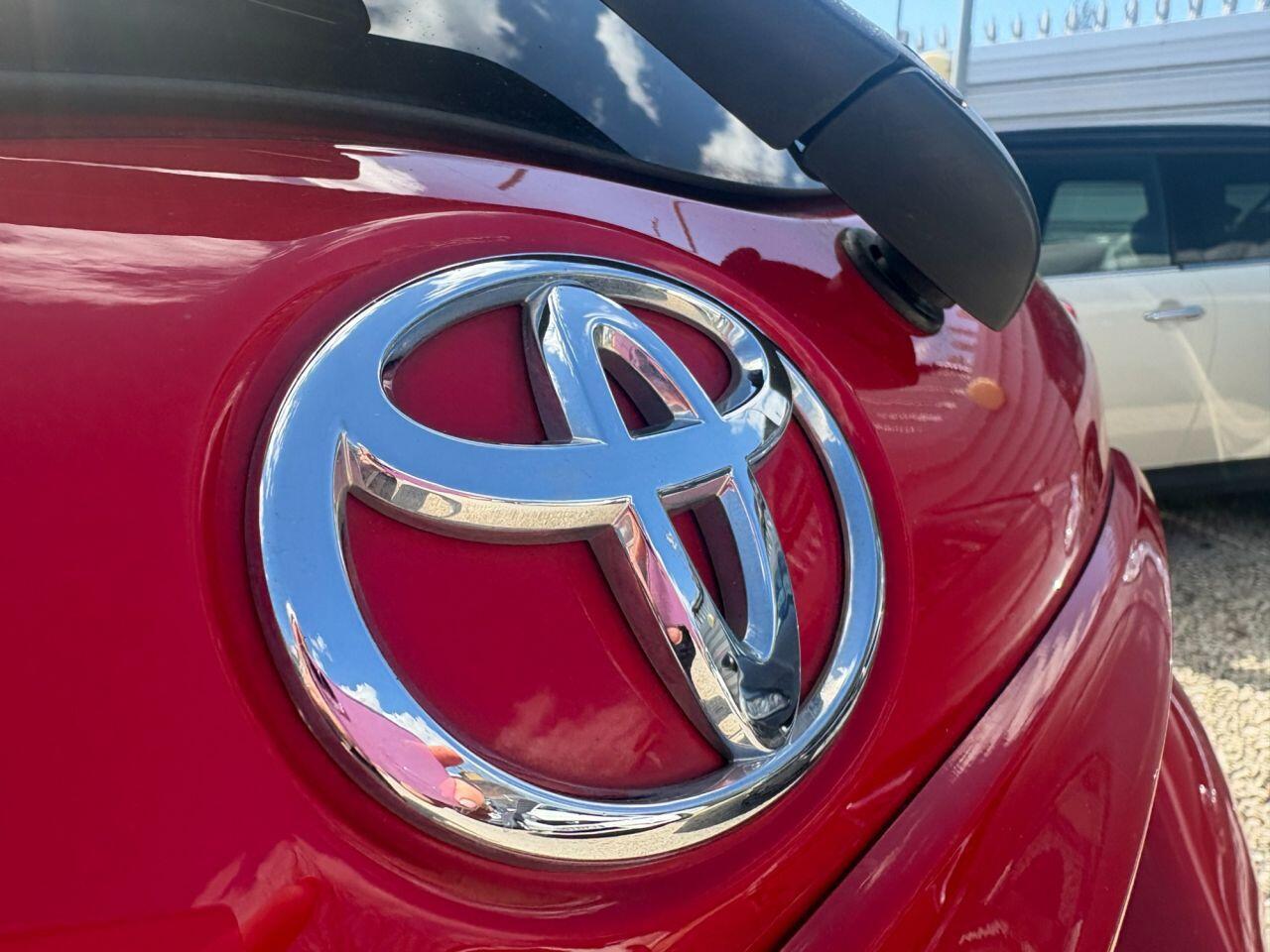 Toyota Yaris - Image 7