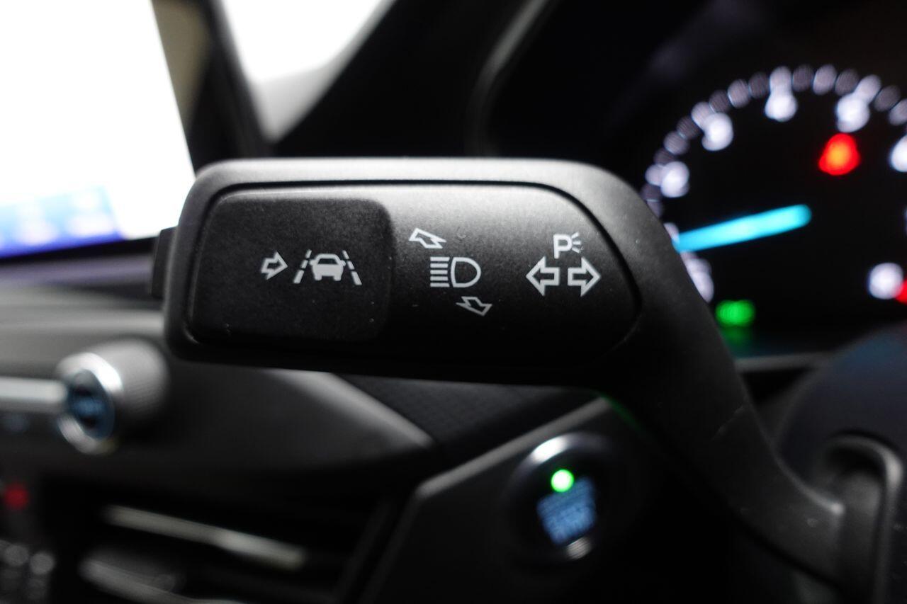 Ford Focus - Image 36