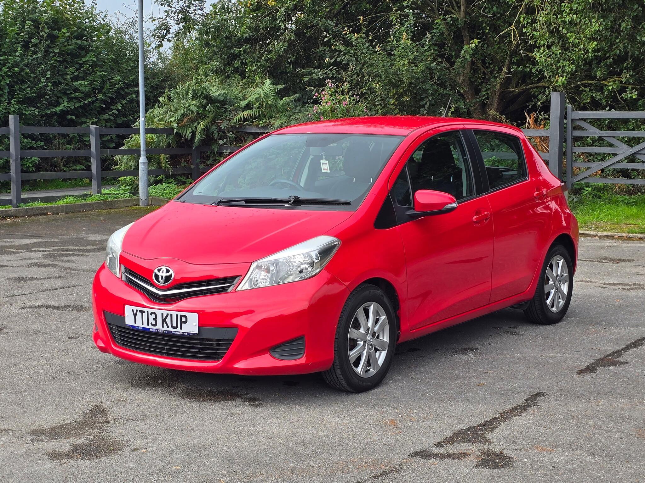Toyota Yaris - Image 17