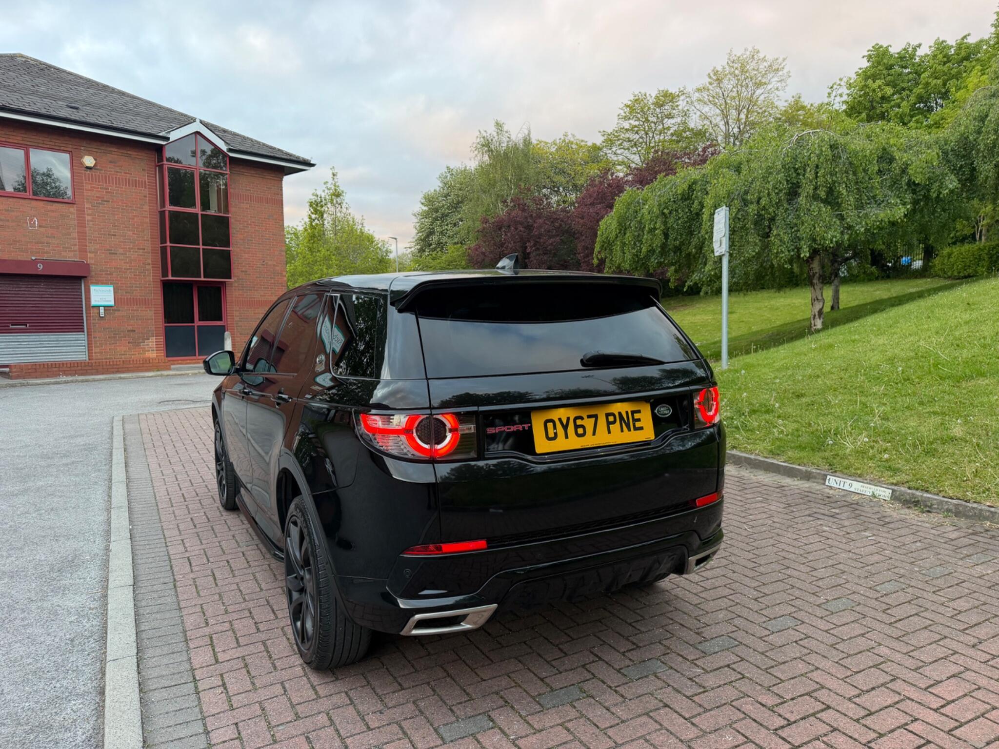 Land Rover DISCOVERY SPORT - Image 16