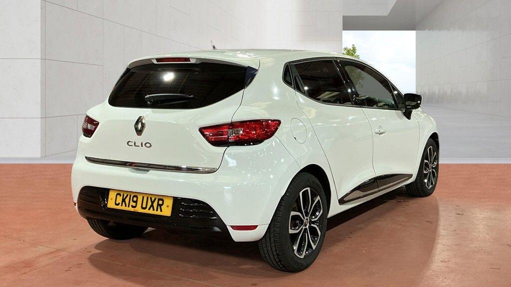 Renault Clio - Image 4