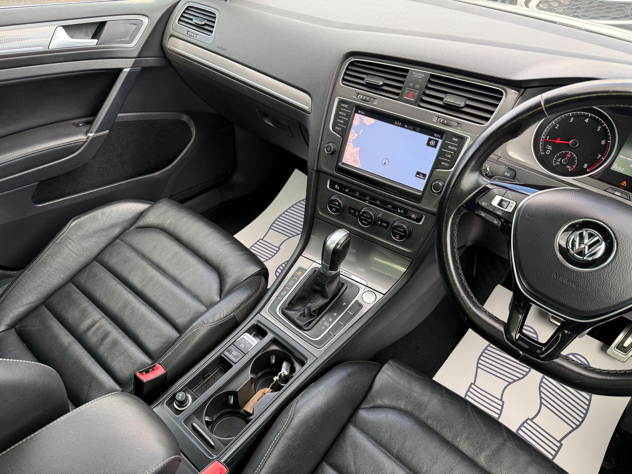Volkswagen Golf - Image 53