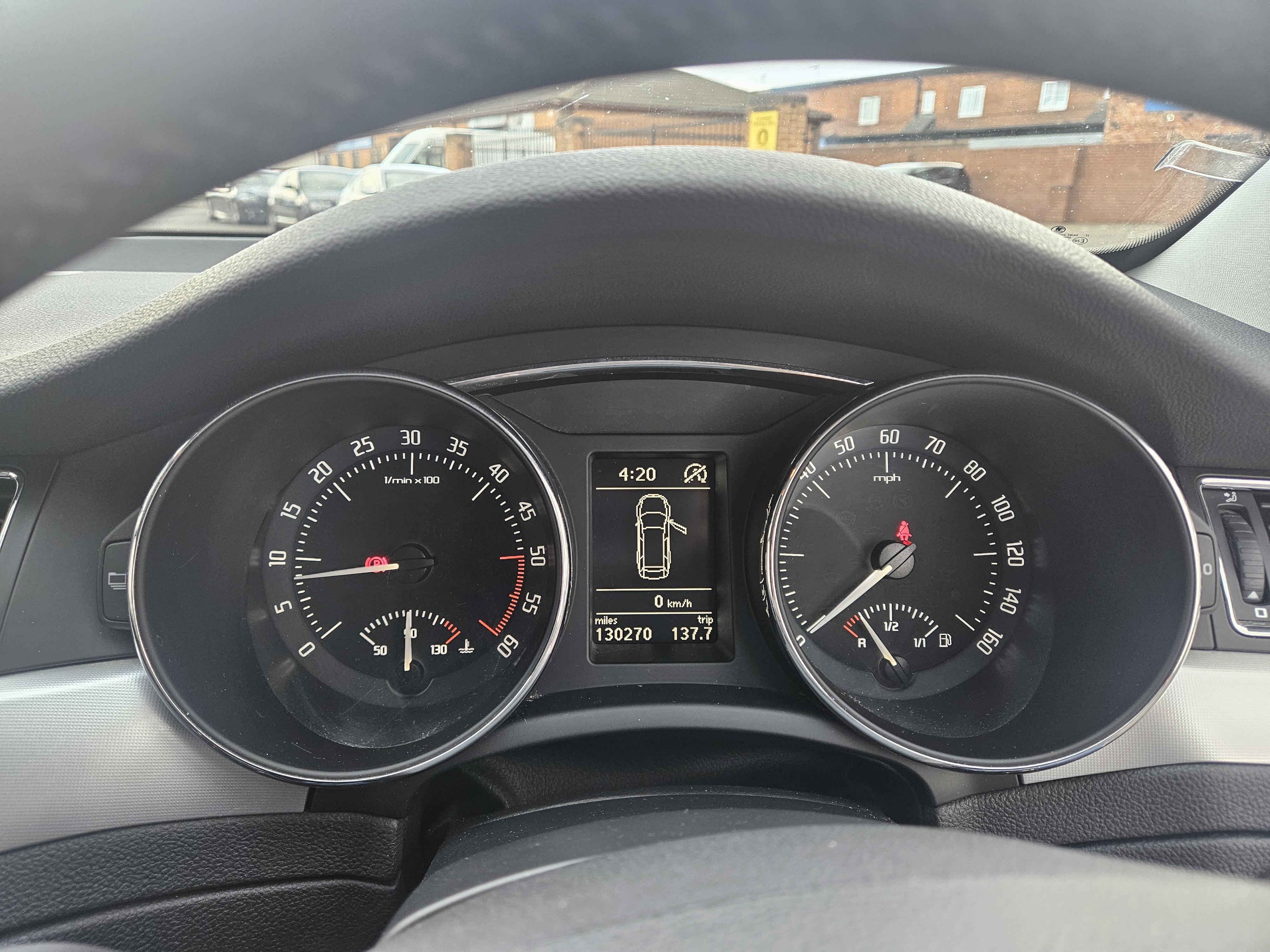 Skoda Superb - Image 15