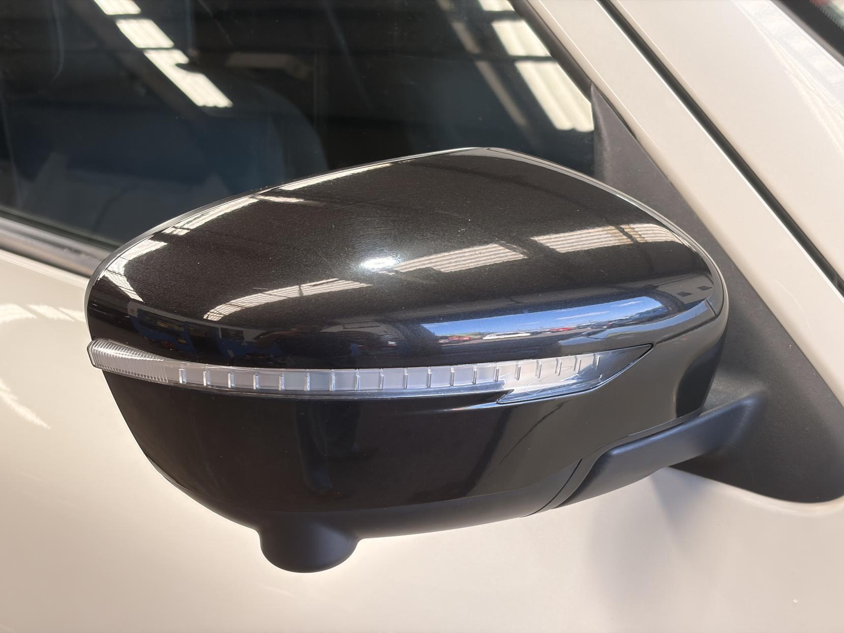 Nissan Juke - Image 13