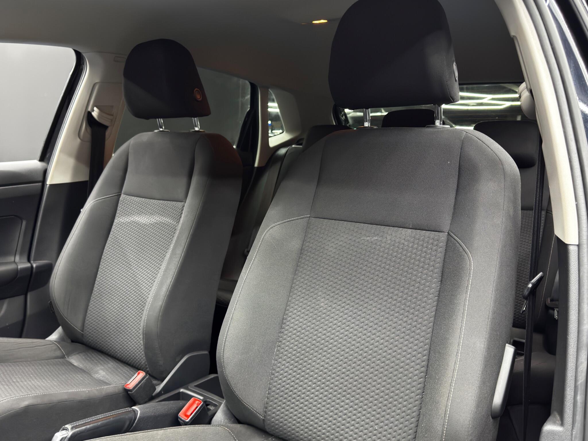Volkswagen Polo - Image 14