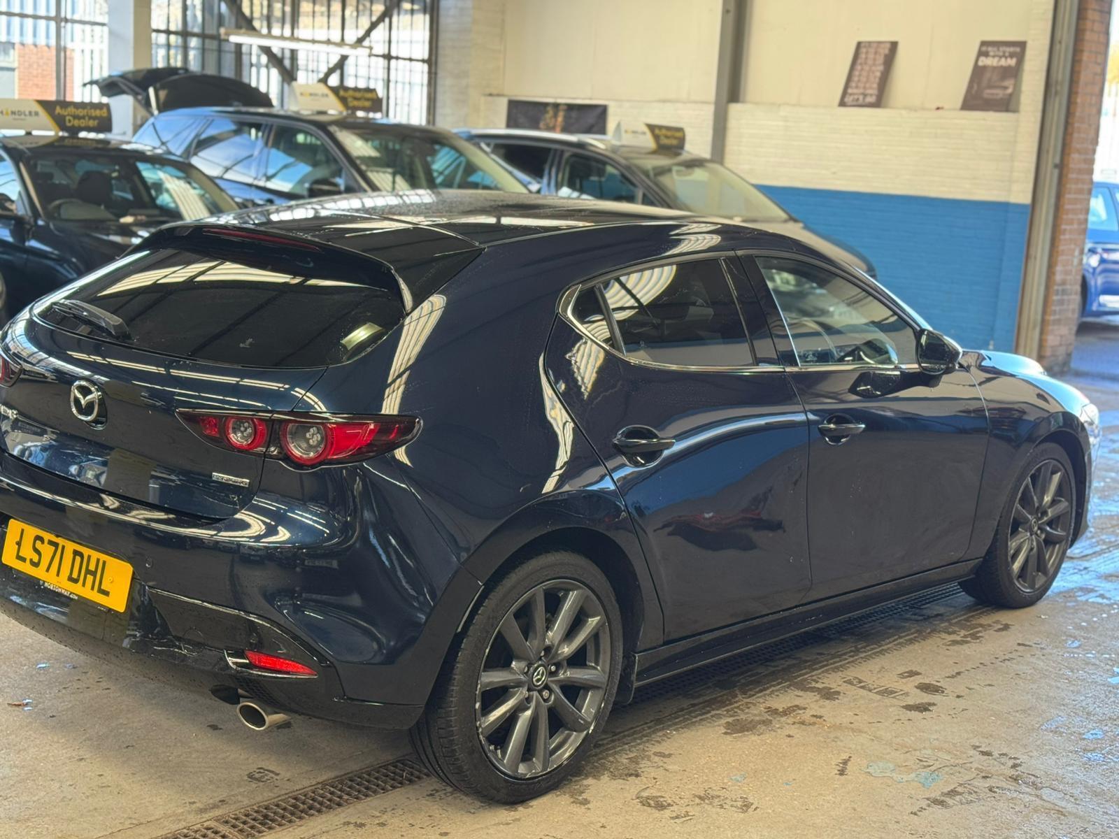 Mazda MAZDA3 - Image 6