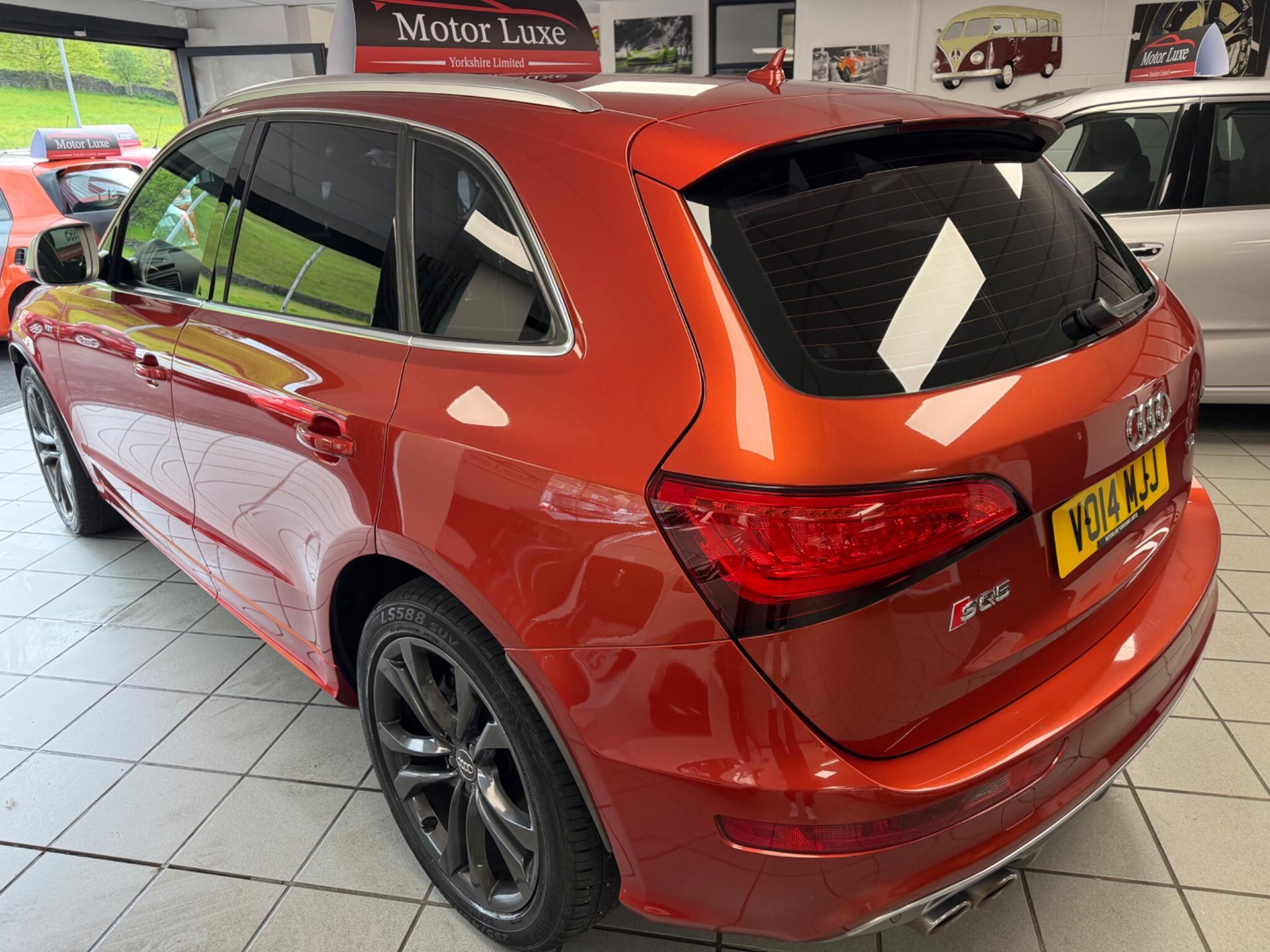 Audi SQ5 - Image 17