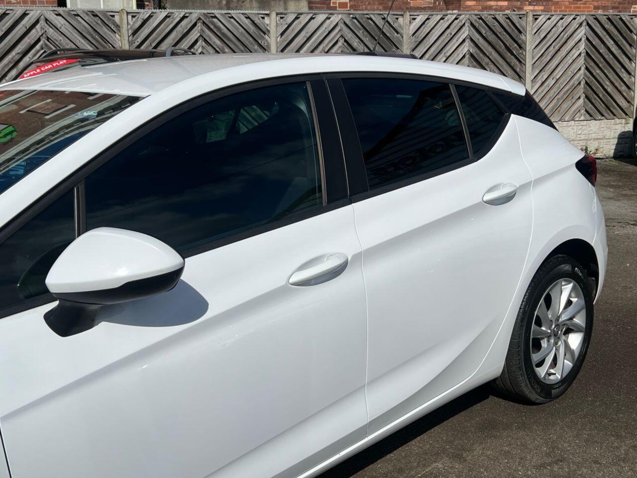 Vauxhall Astra - Image 12