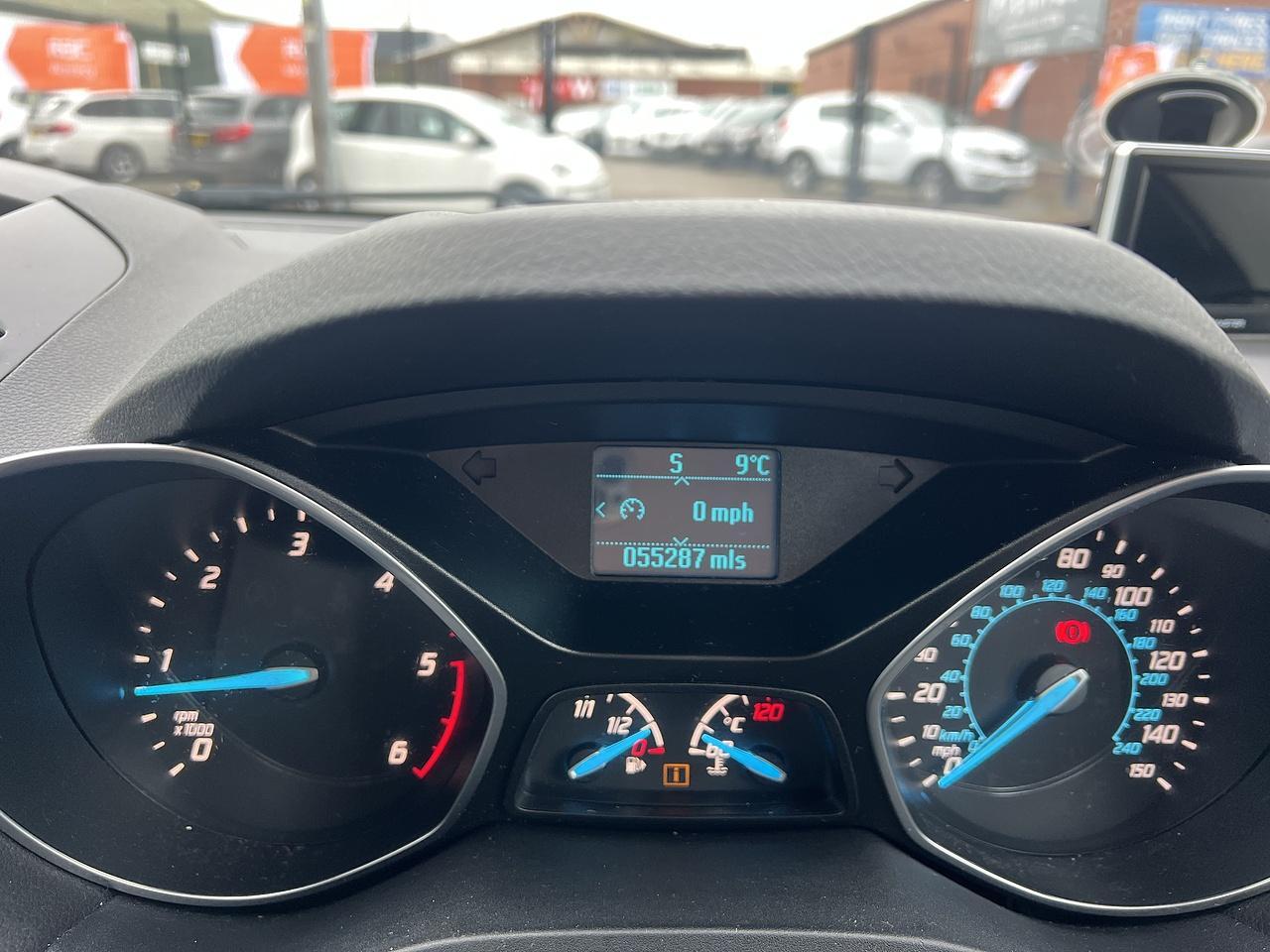 Ford Kuga - Image 13