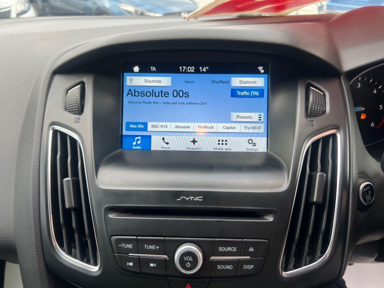 Ford Focus - Image 29