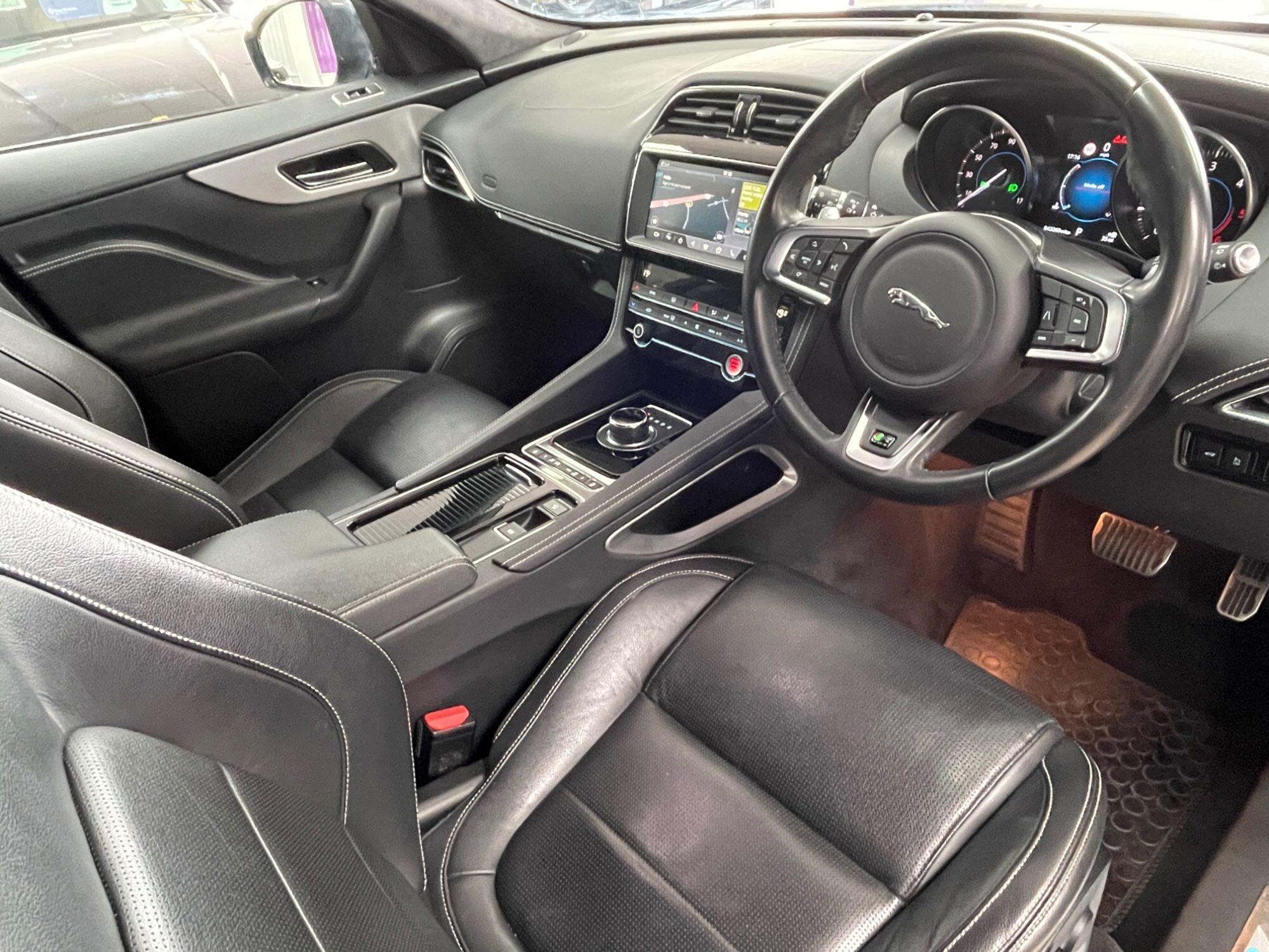 Jaguar F-Pace - Image 25