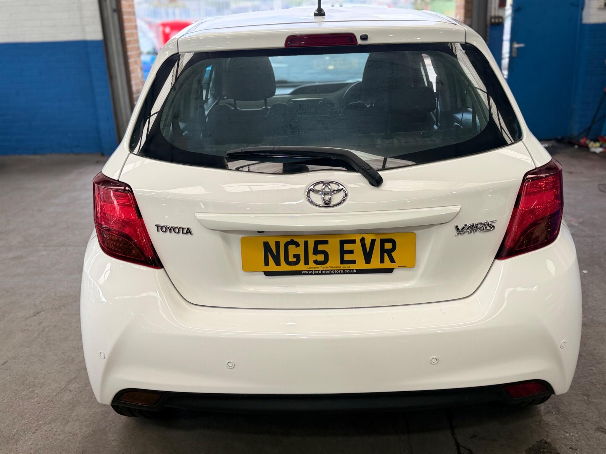 Toyota Yaris - Image 7