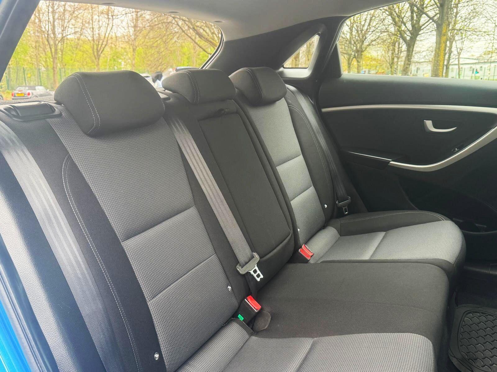 Hyundai i30 - Image 23