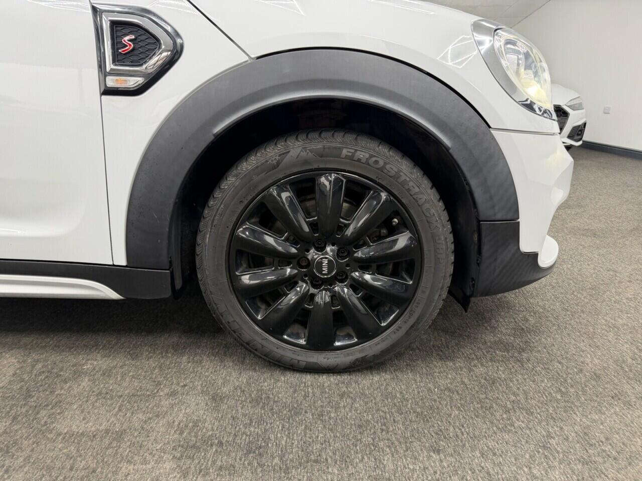 MINI Countryman - Image 11