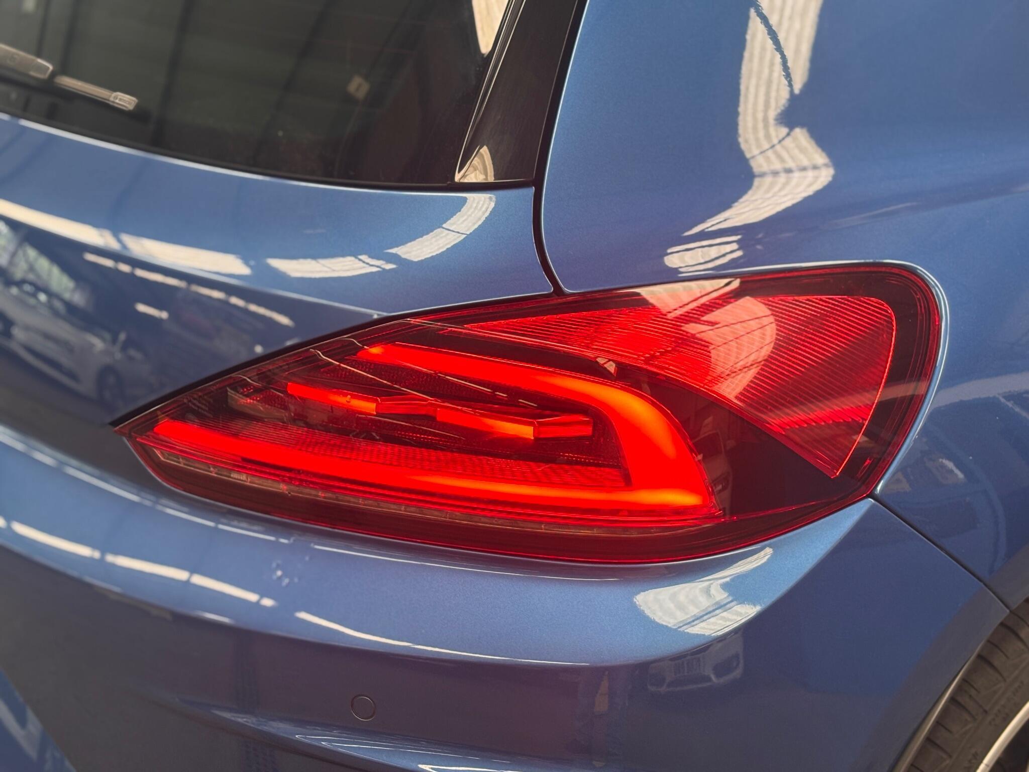 Volkswagen Scirocco - Image 10