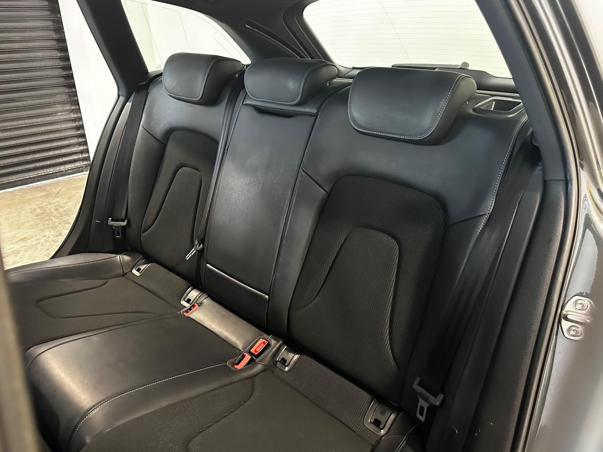 Audi A4 Avant - Image 21