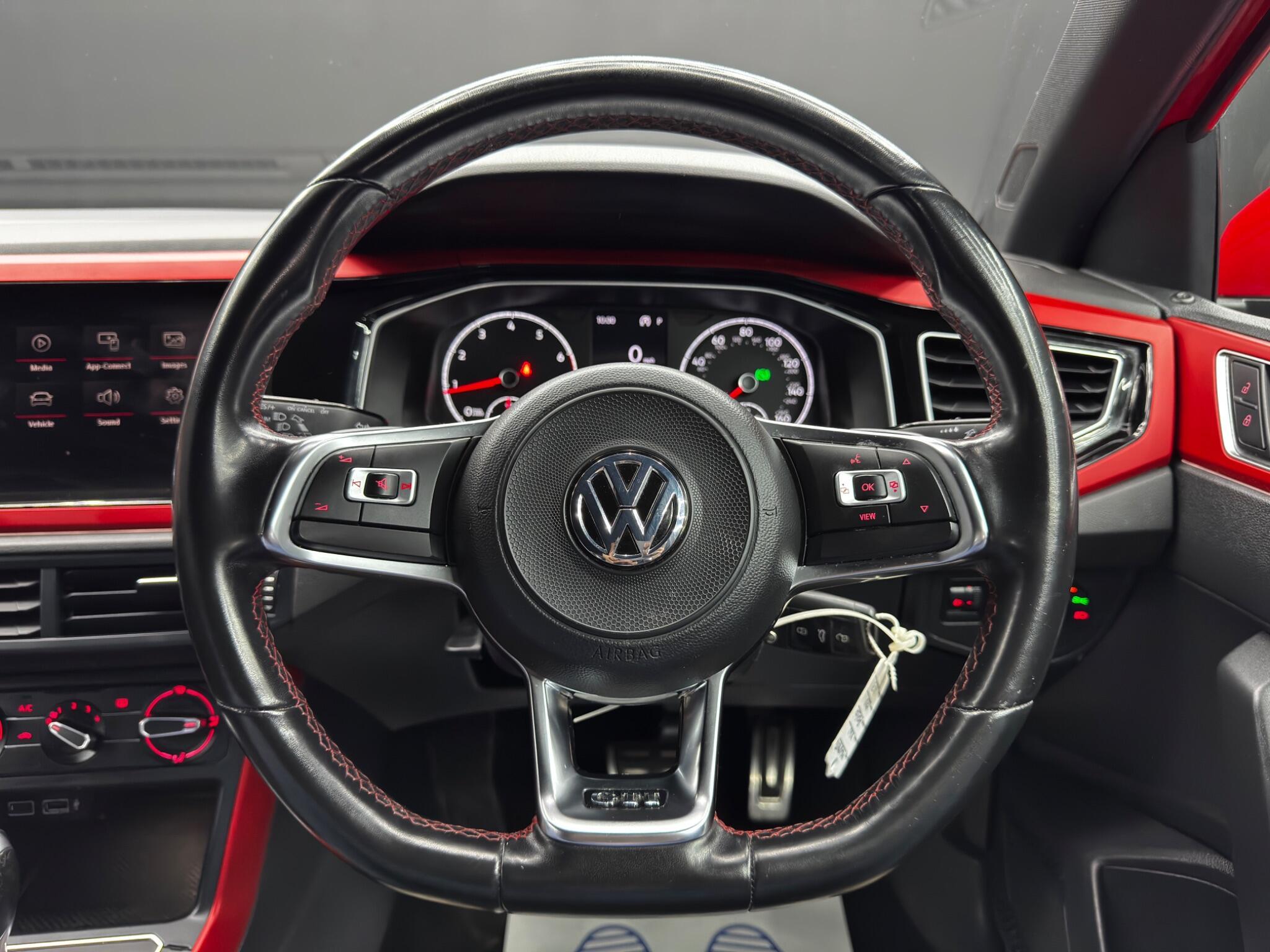 Volkswagen Polo - Image 18