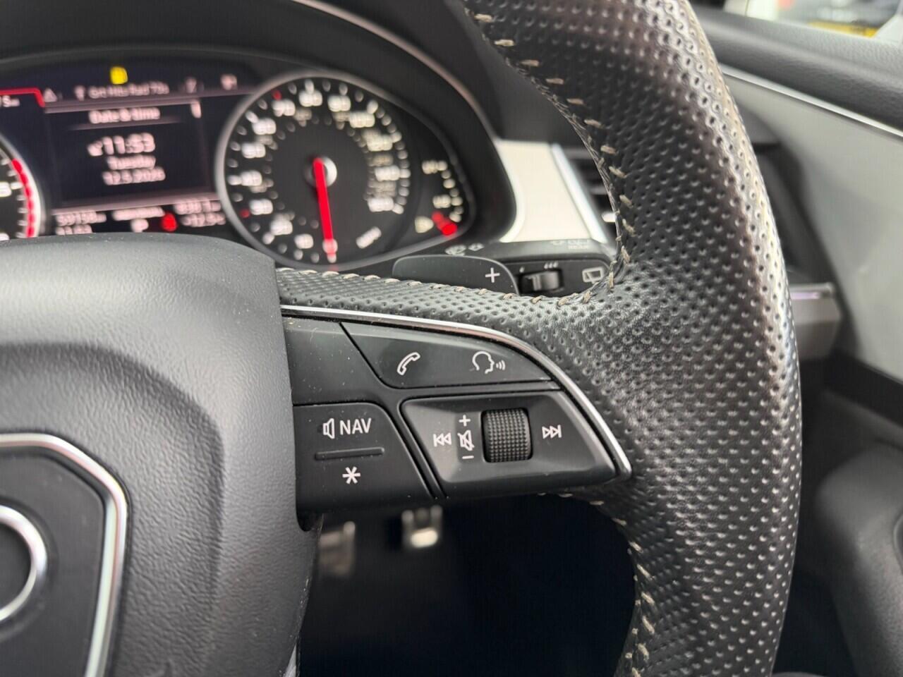 Audi Q7 - Image 33