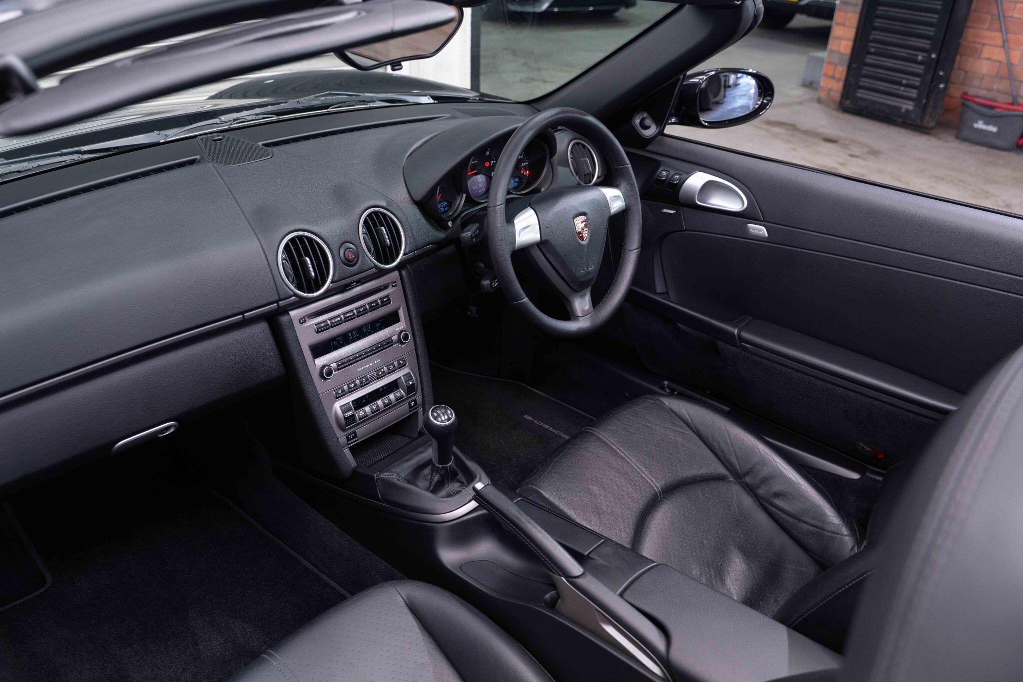 Porsche Boxster - Image 12