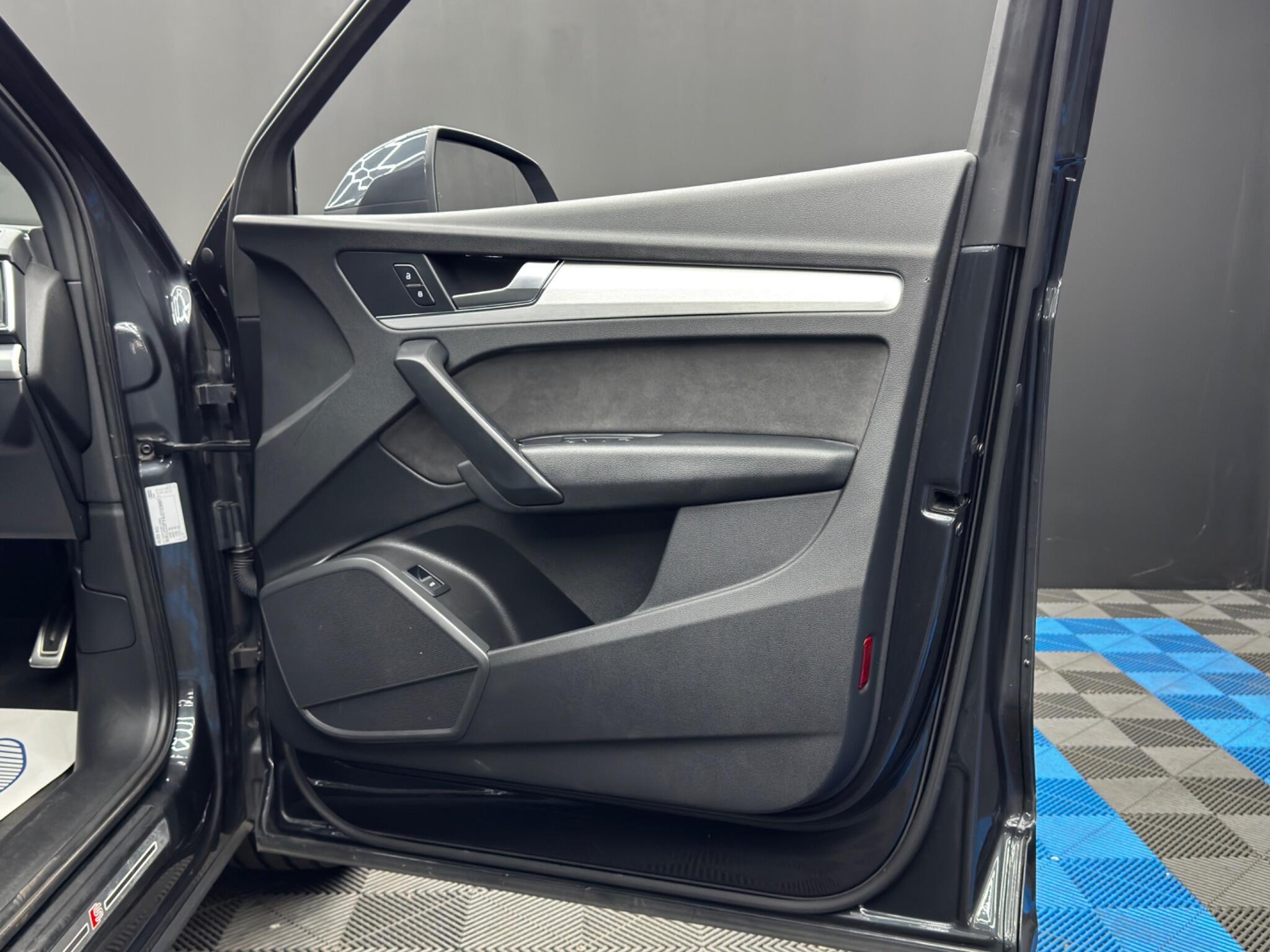 Audi Q5 - Image 42