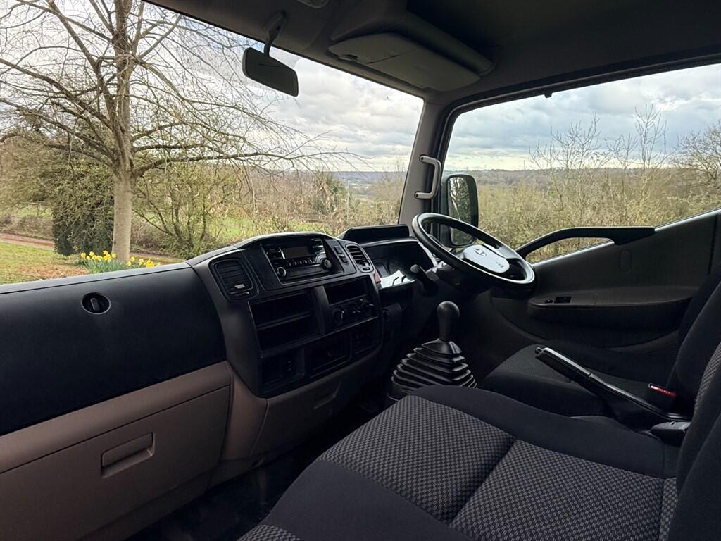 Nissan NT400 Cabstar - Image 14