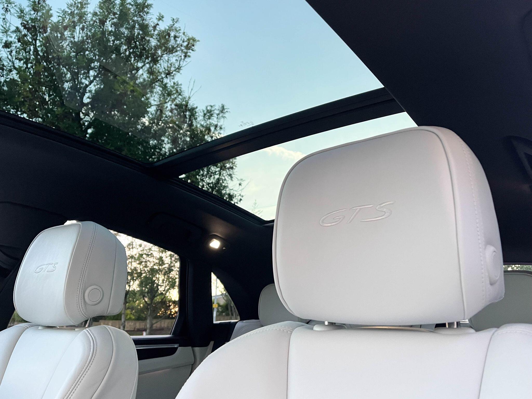 Porsche Macan - Image 16