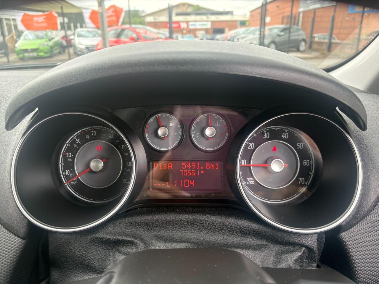 Fiat Punto - Image 12