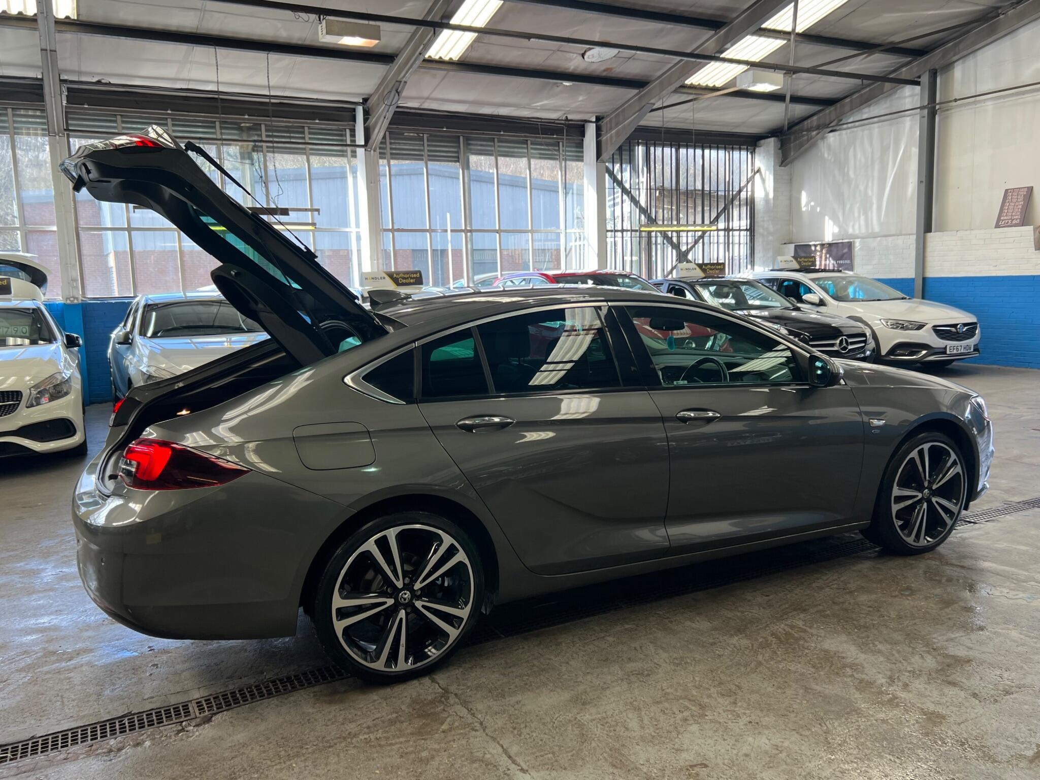 Vauxhall Insignia - Image 38