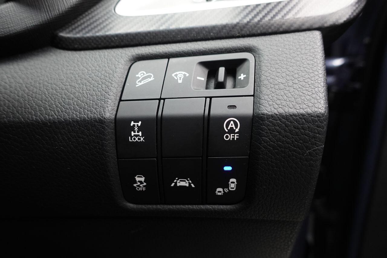 Hyundai Santa Fe - Image 48