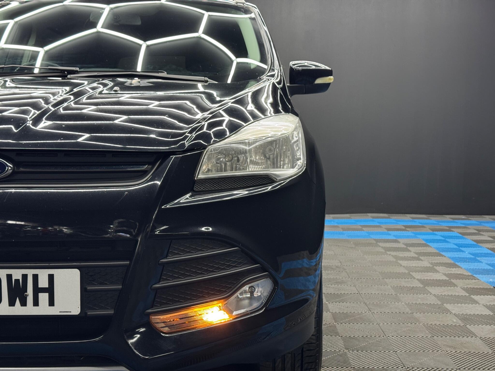 Ford Kuga - Image 40