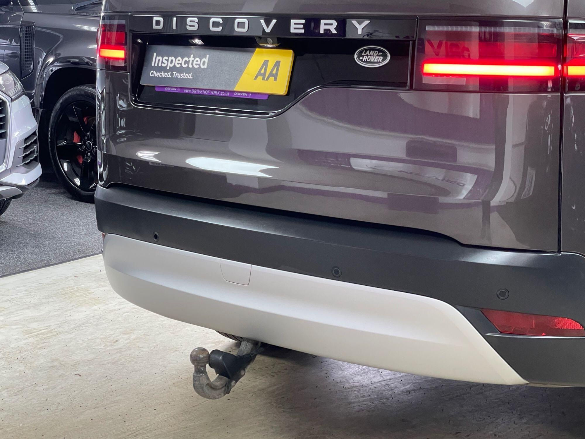 Land Rover Discovery - Image 13