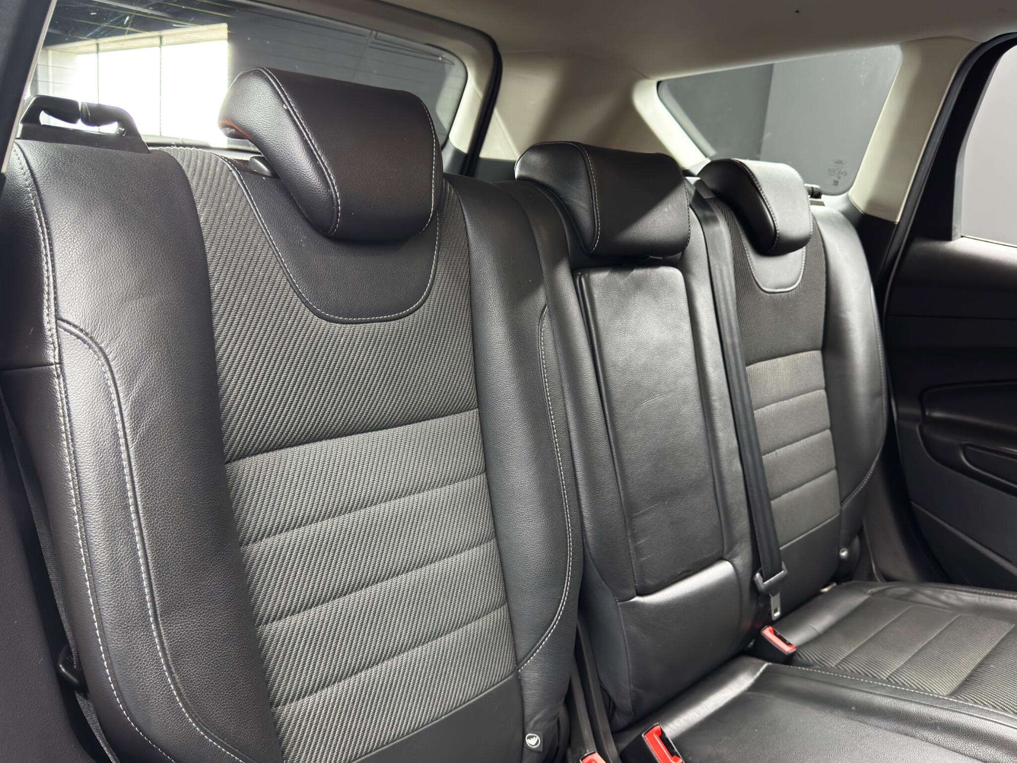 Ford Kuga - Image 15