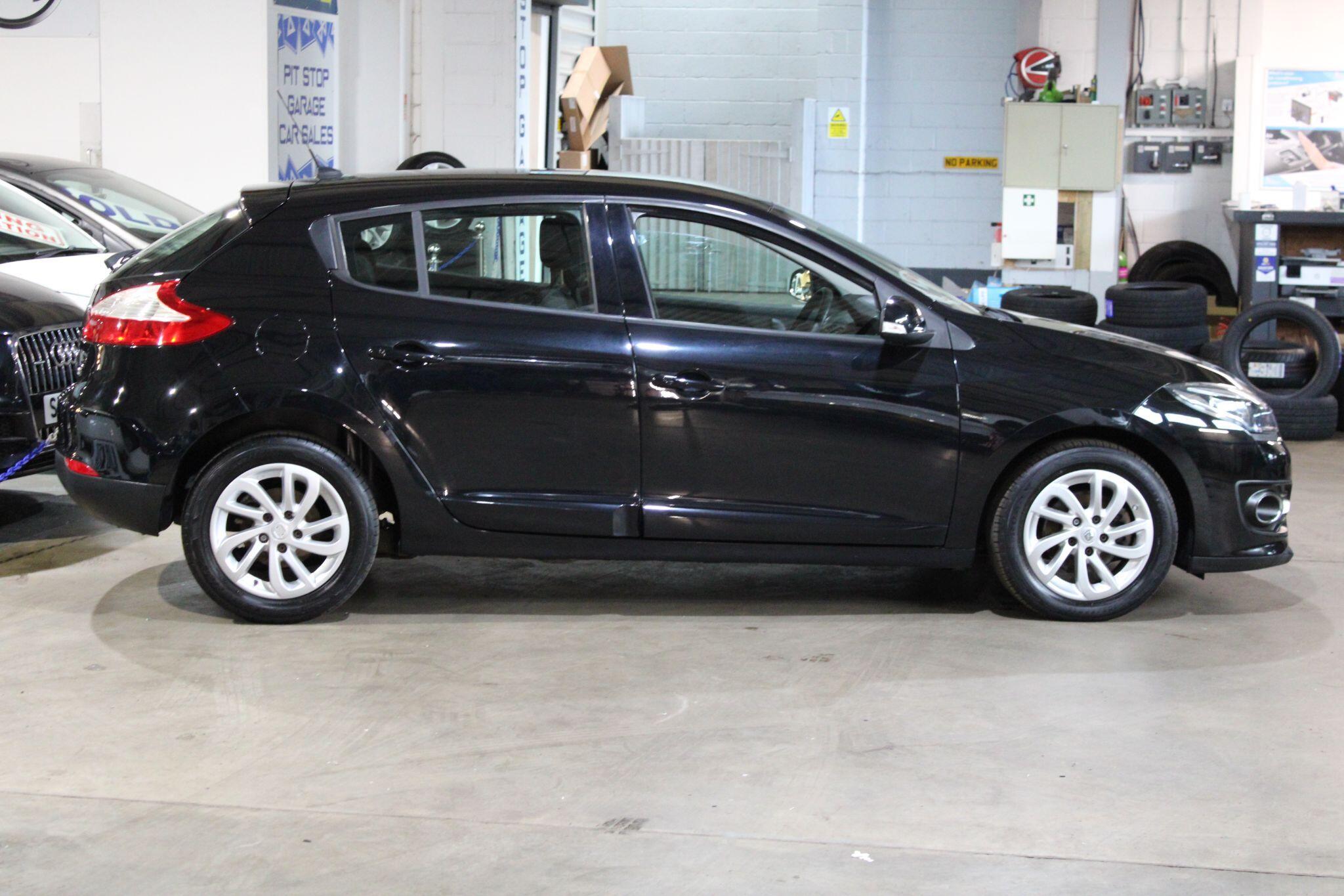 Renault Megane - Image 16