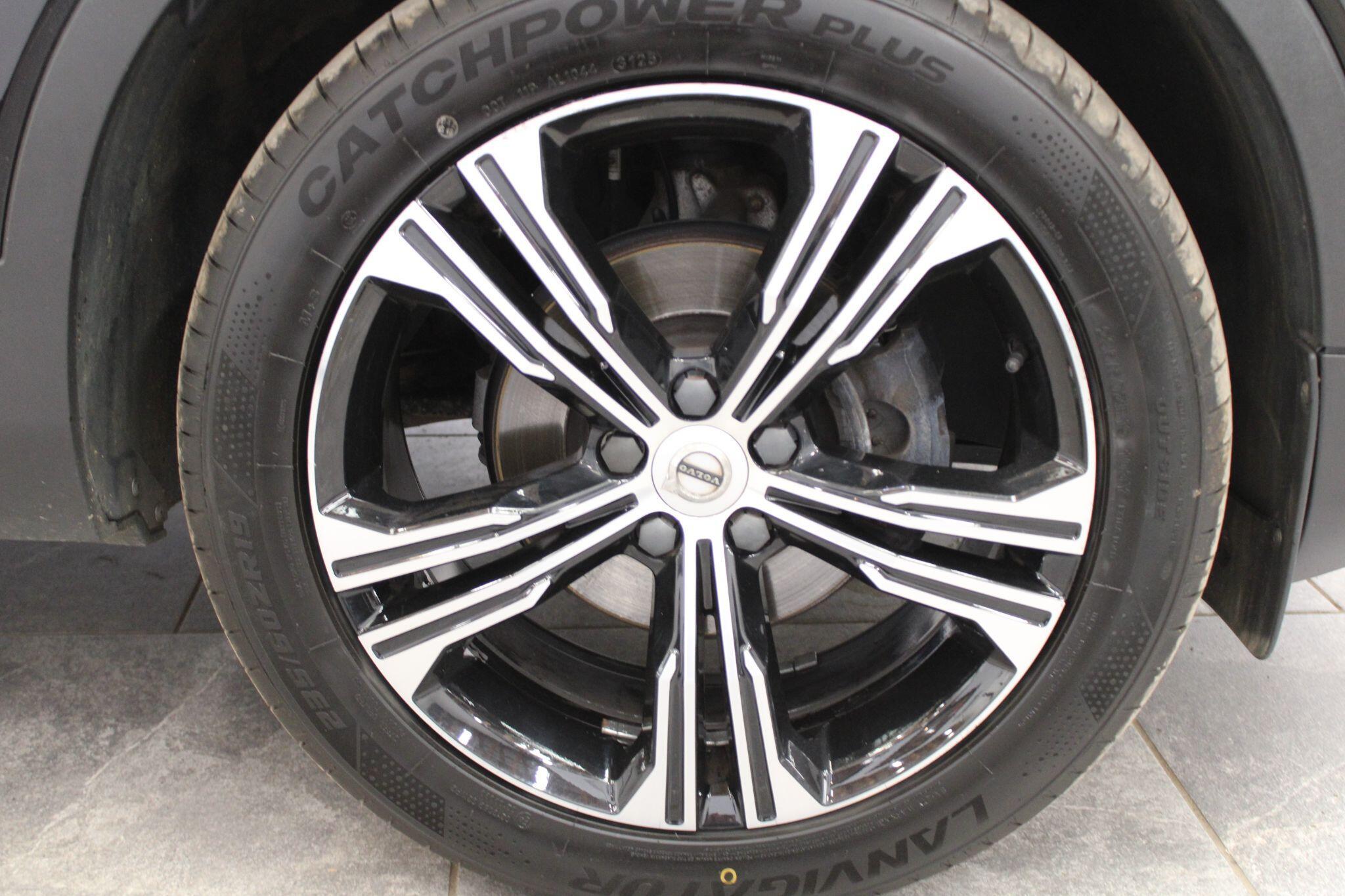 Volvo XC40 - Image 30