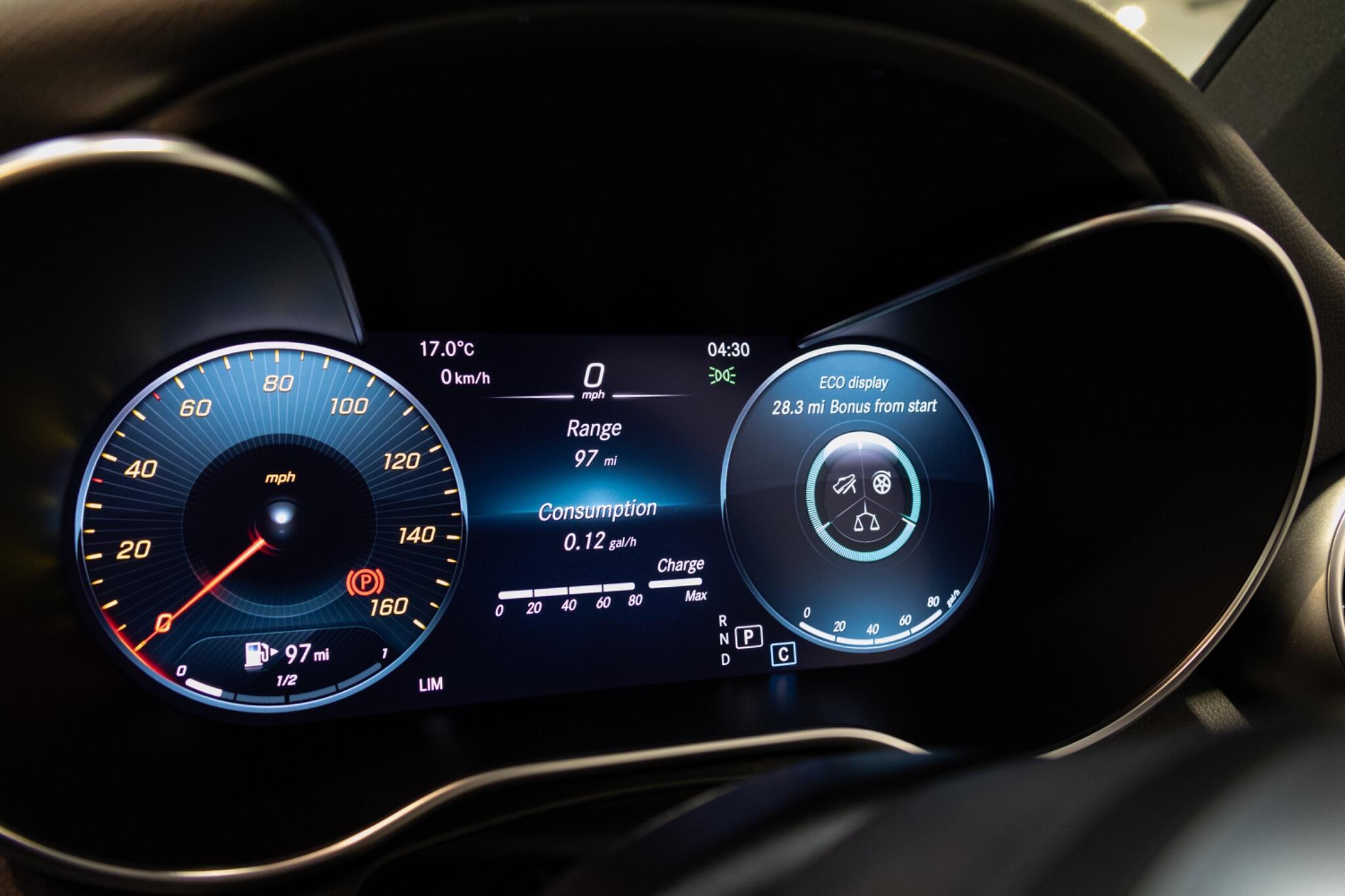 Mercedes GLC - Image 28